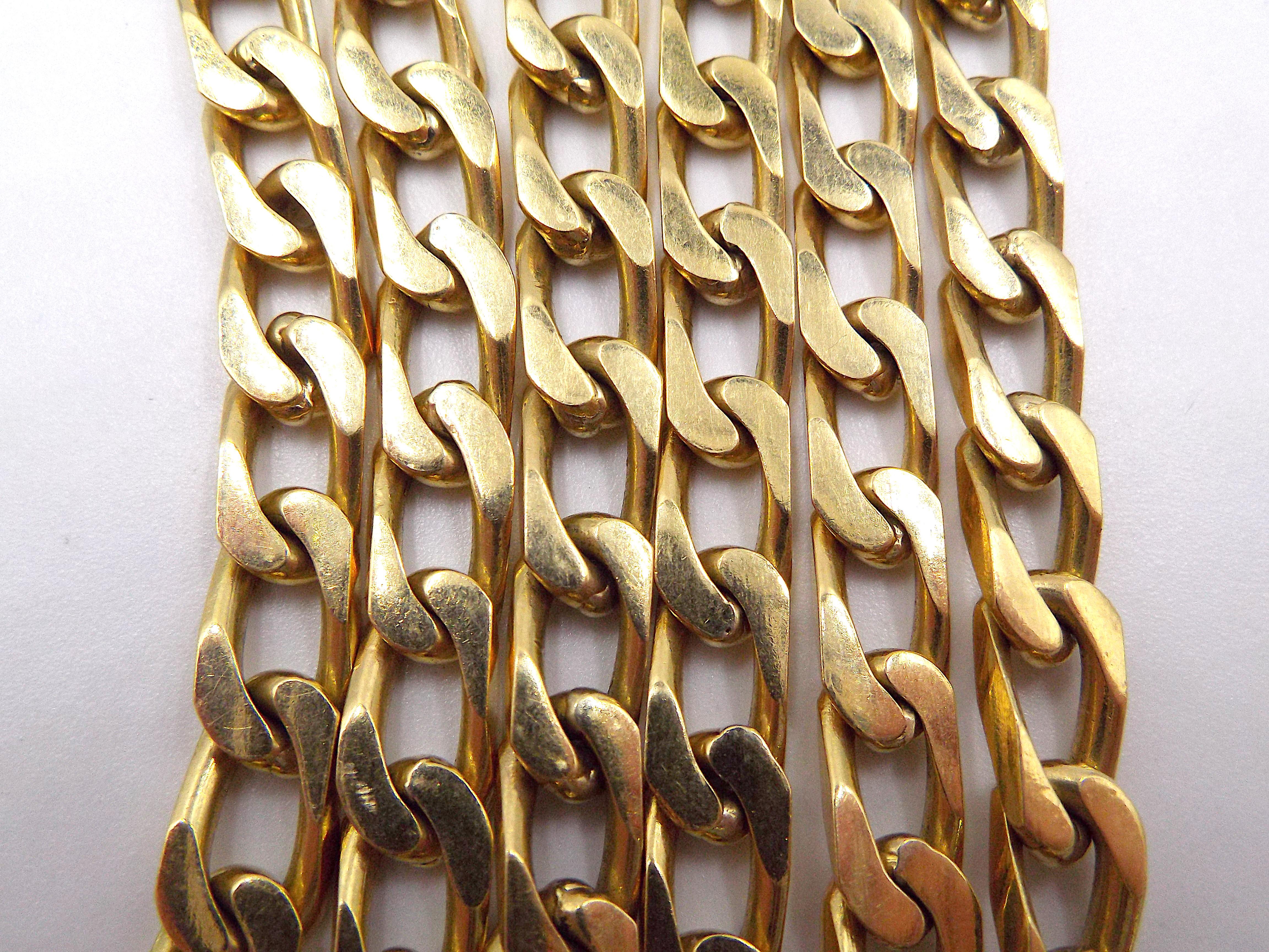 Bulgari 18 Karat Gelbgold Lange geschwungene Gliederkette Halskette im Zustand „Gut“ im Angebot in New York, NY