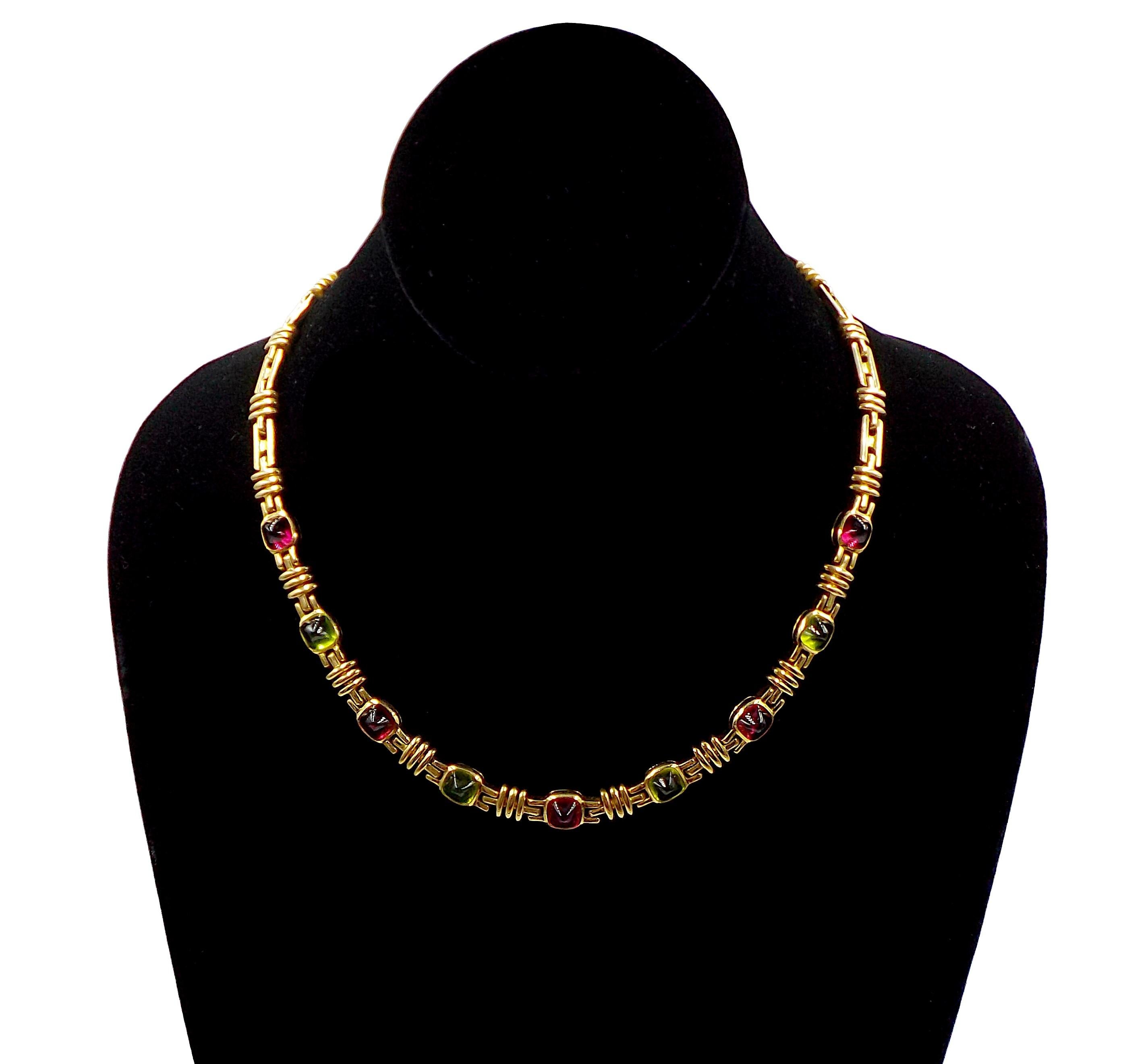 Bulgari Halskette aus 18 Karat Gelbgold mit Turmalin und Peridot Damen im Angebot