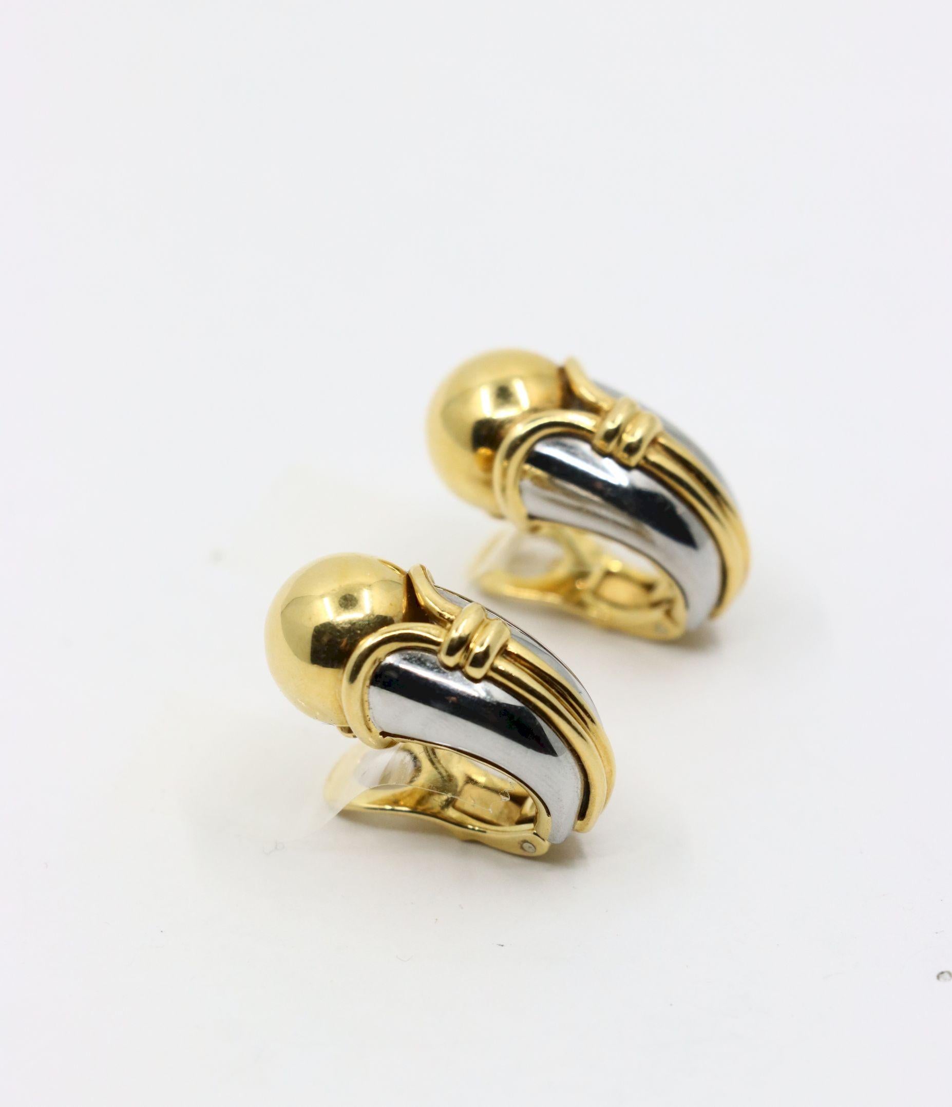 Donna Orecchino Bulgari in oro giallo bianco 18 carati in vendita