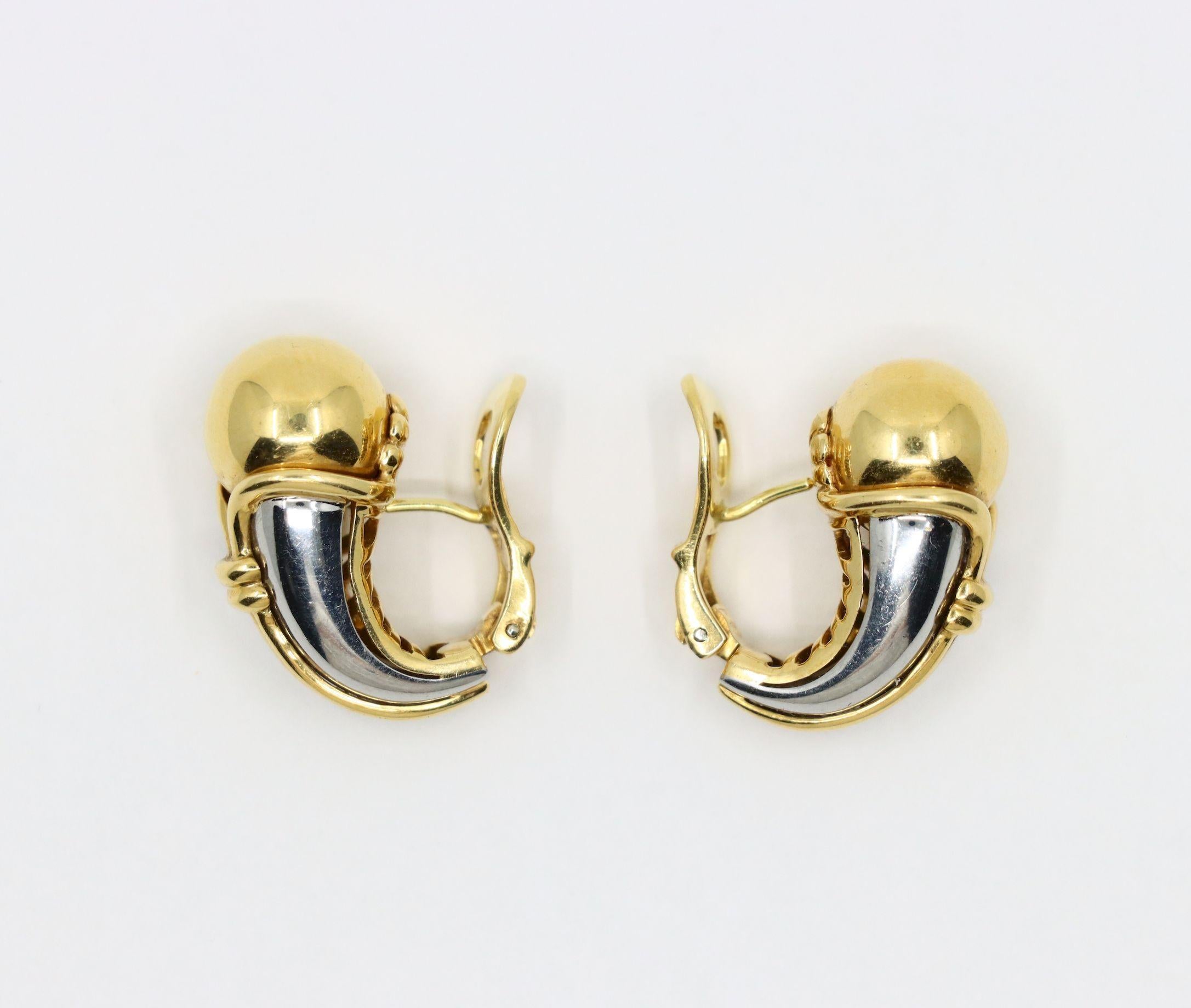 Orecchino Bulgari in oro giallo bianco 18 carati in vendita 1