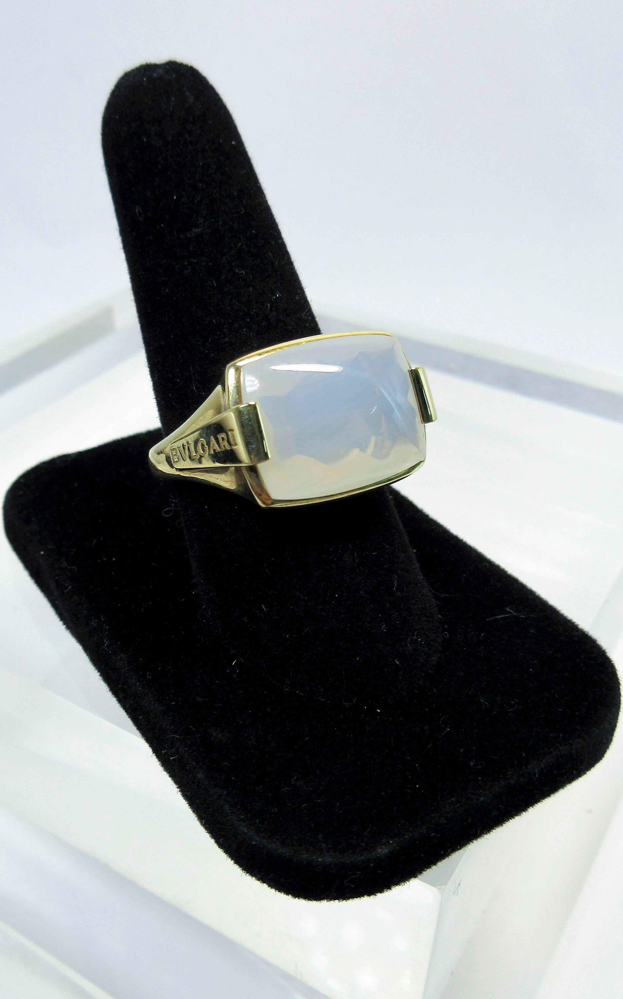 Women's Bulgari 18 Karat Yellow Gold and Opal Ring For Sale