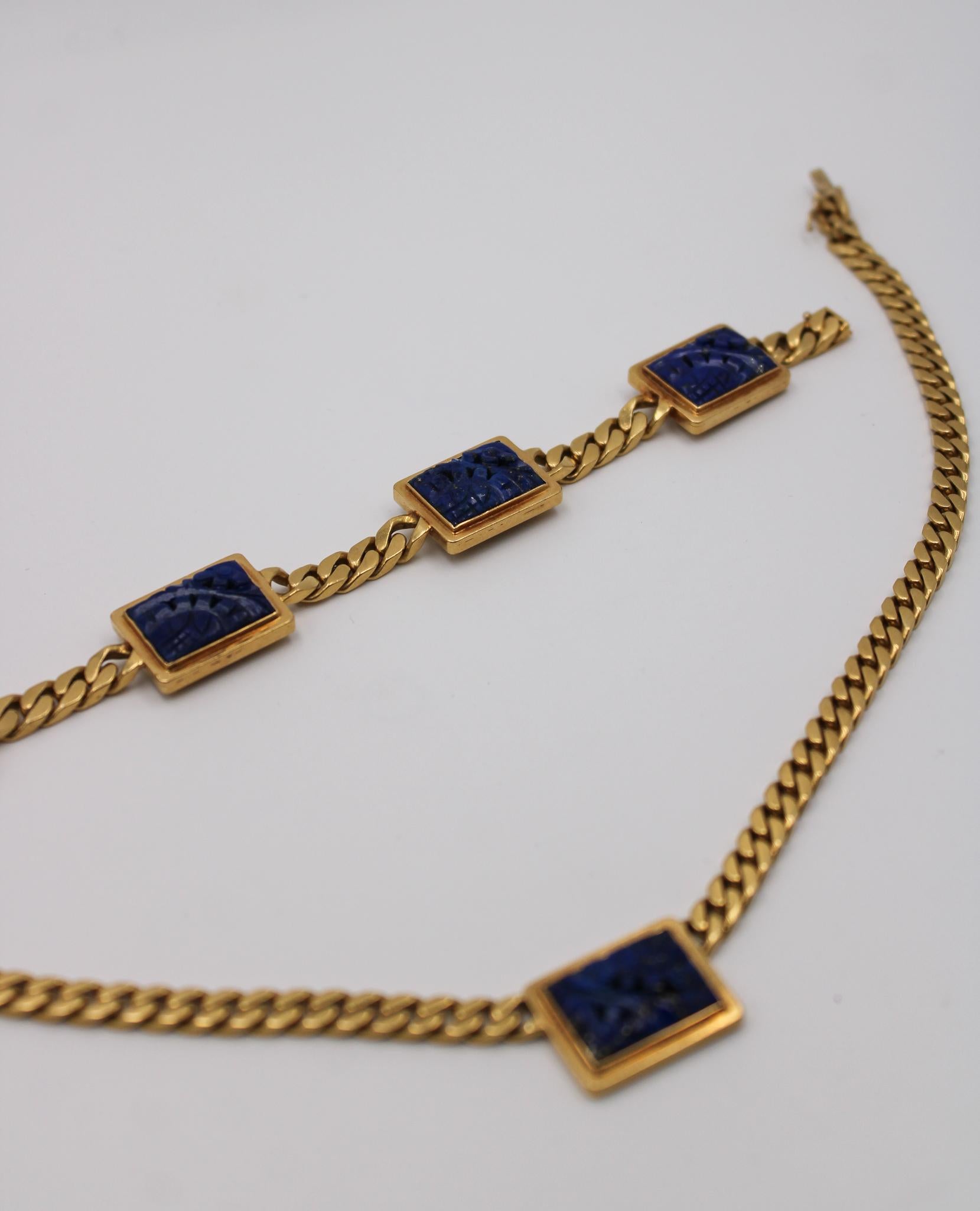 Square Cut Bulgari 1930s Parure in 18k Gold with Carved Lapis Lazuli Panels For Sale
