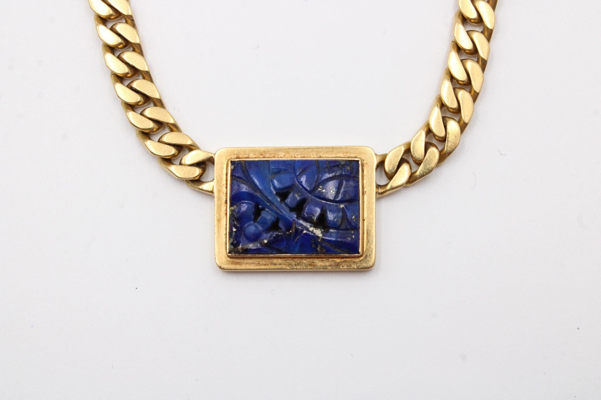 Bulgari 1930s Parure in 18k Gold with Carved Lapis Lazuli Panels In Excellent Condition For Sale In Roma, IT
