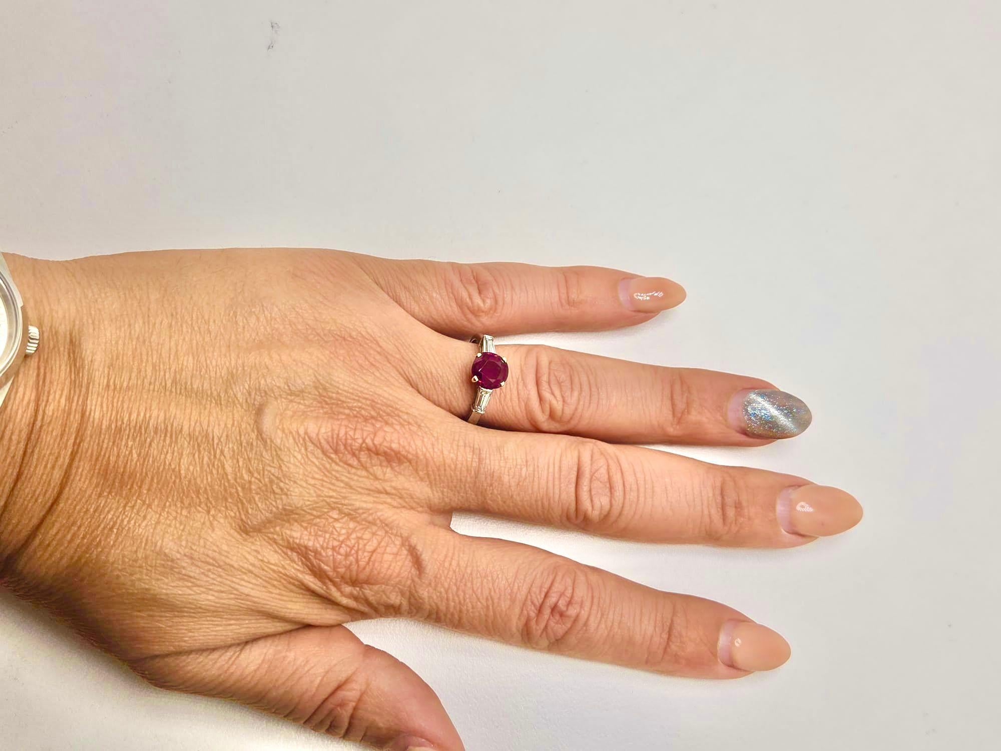 Baguette Cut Bulgari 1960s Vintage Platinum and Yellow Gold Ring with 2.01 ct Burmese Ruby an en vente