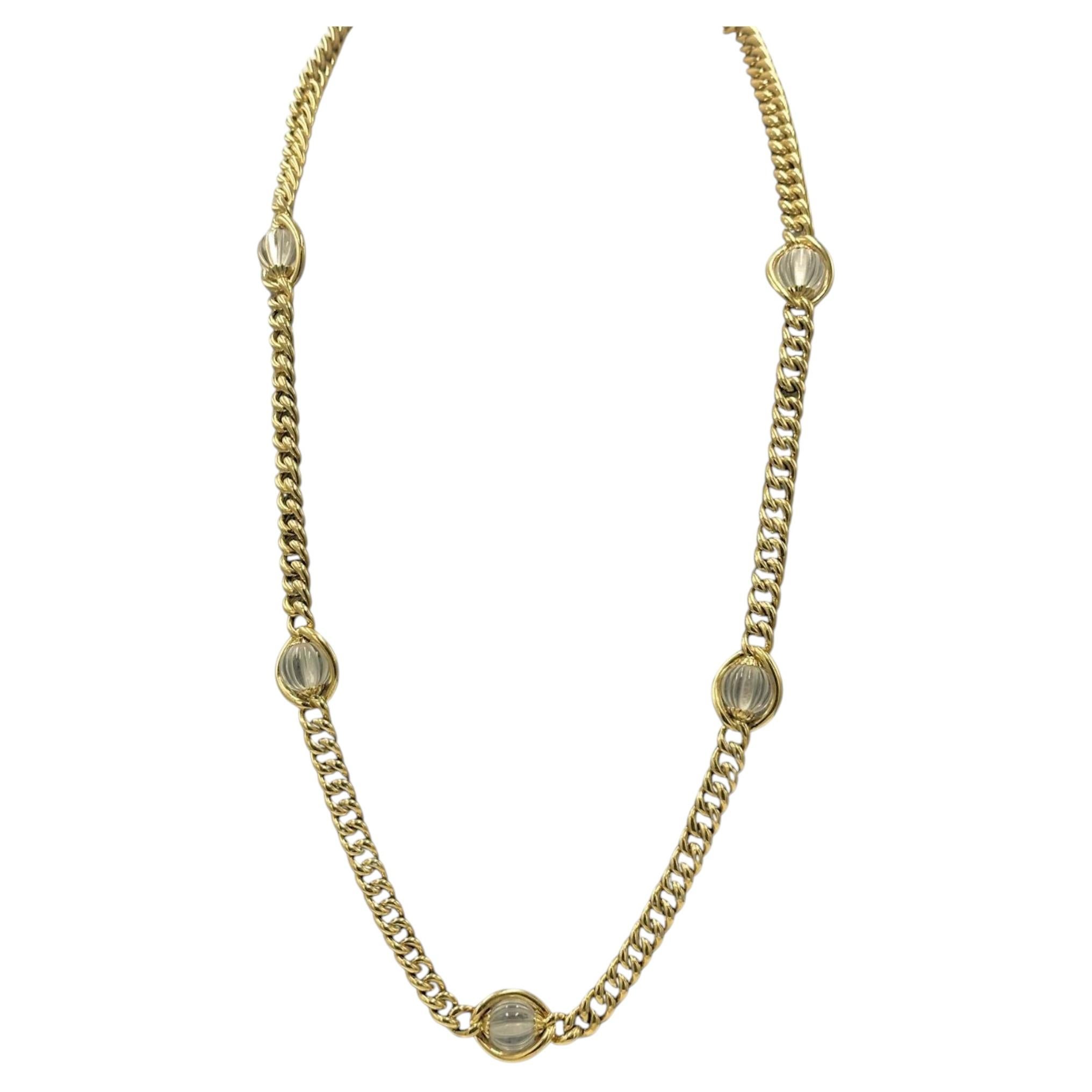 Collar Bulgari de los años 70 con eslabones tipo «curb» de oro amarillo de 18 quilates, diseñado por Carlo Weingrill