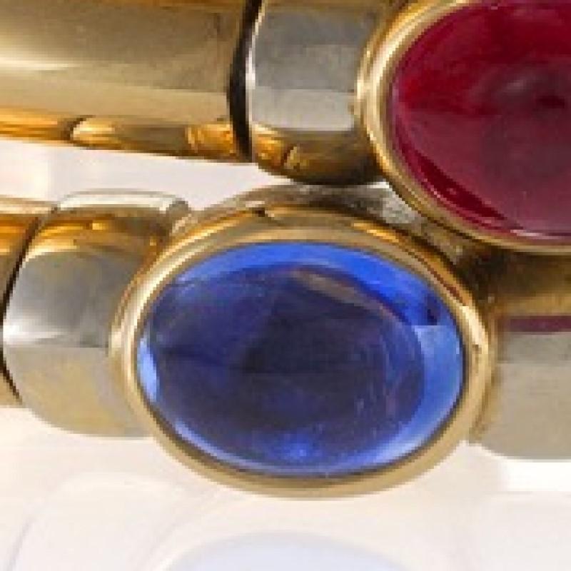 Bulgari 1970s Sapphire Ruby Emerald and Gold Bangle Bracelet In Excellent Condition In New York, NY