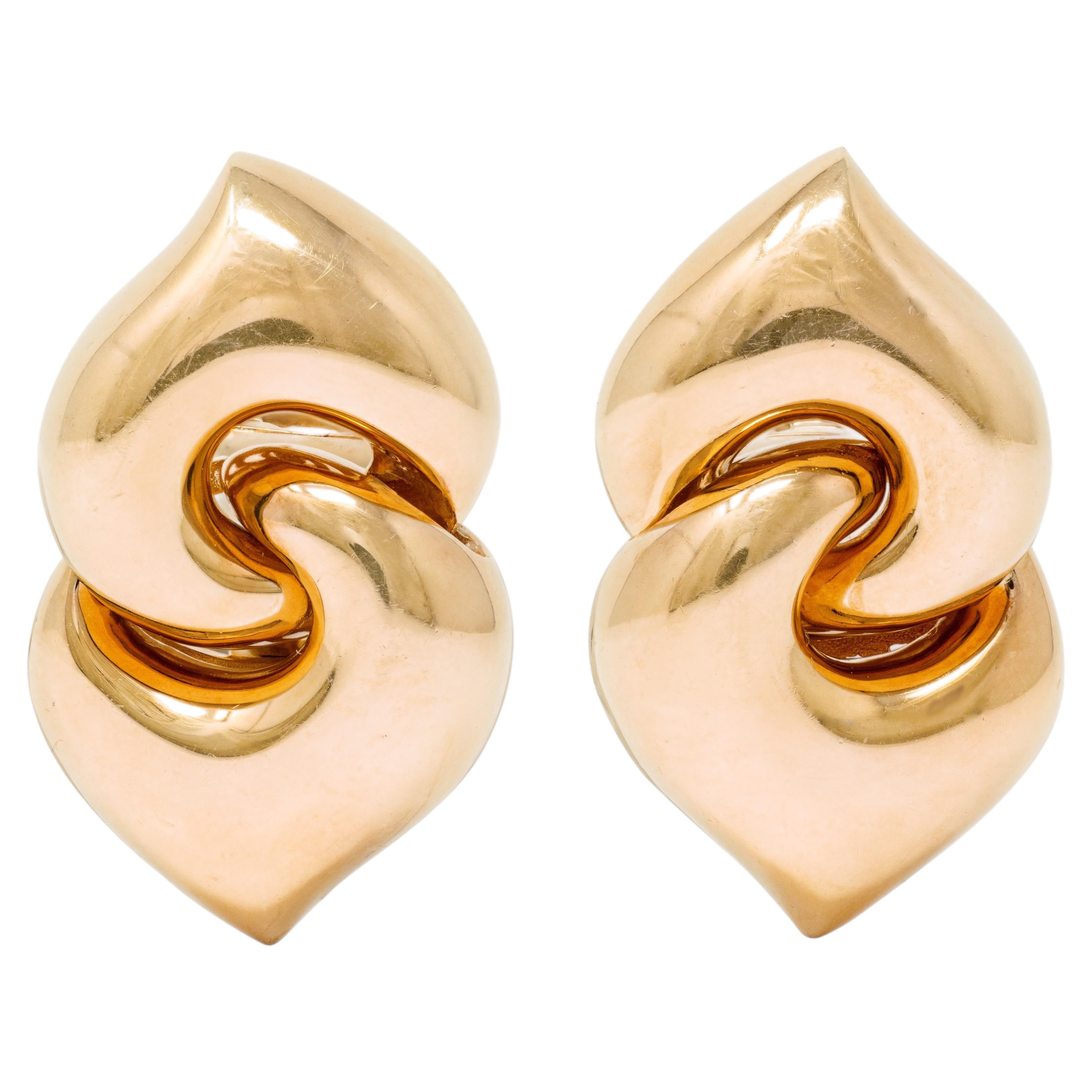 Bulgari 1980's 18 Karat Yellow Gold Vintage Puffy Gancio Link Earrings