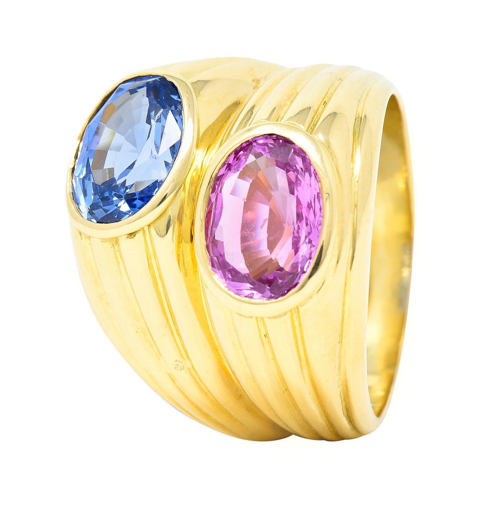 Bulgari 1980s 5.58 Carats Oval Cut Pink & Blue Sapphire 18 Karat Gold Ring 6