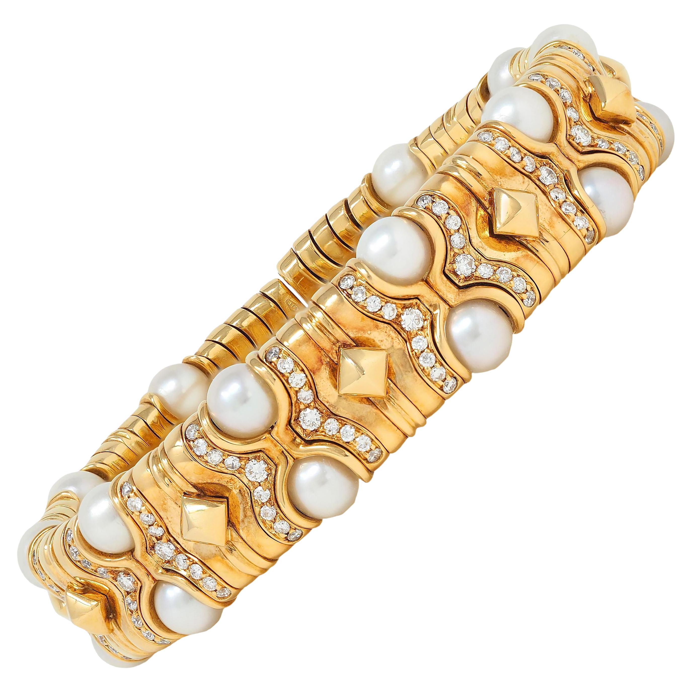 Bulgari 1980's Diamond Pearl 18 Karat Yellow Gold Vintage Doppio Boules Bracelet en vente