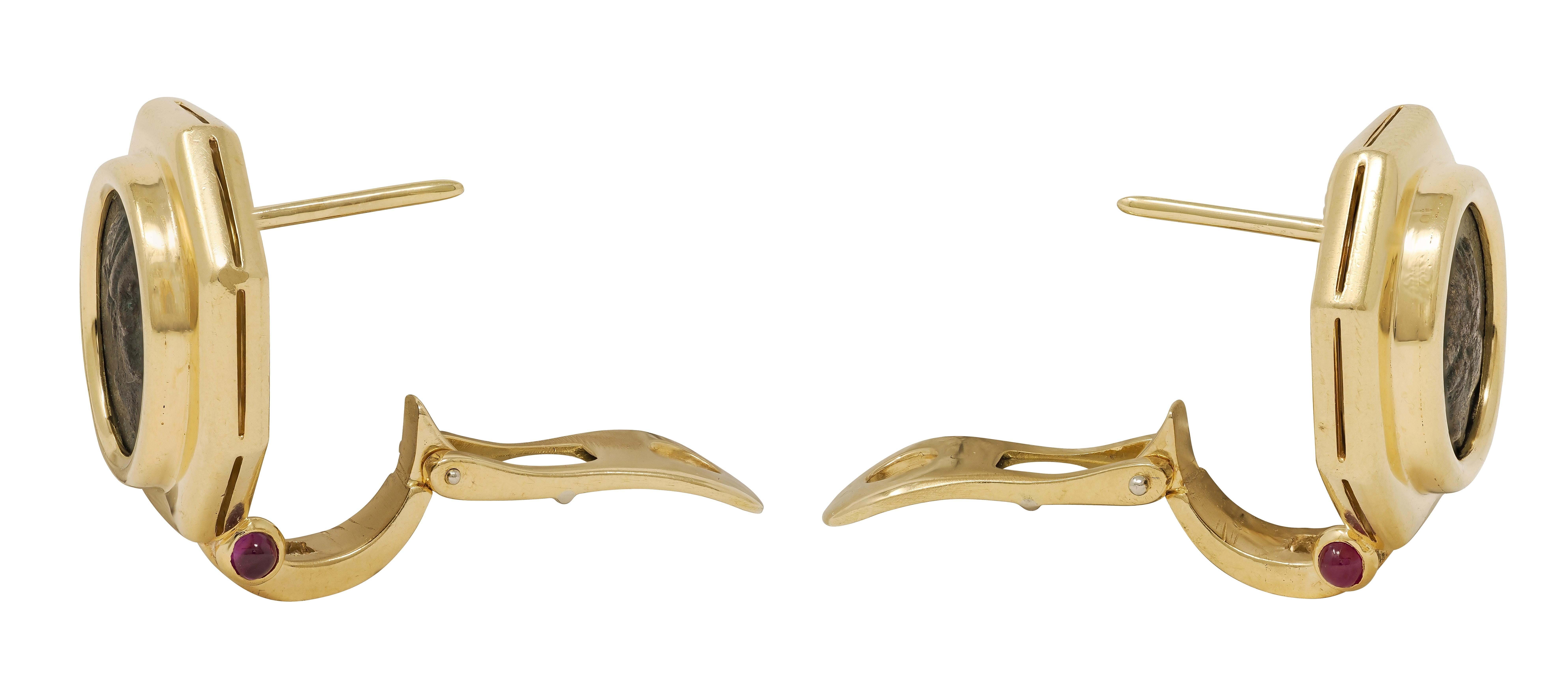 Bulgari 1980's Diamant Rubin Antike Münze 18K Gold Vintage Monet Ohrringe im Zustand „Hervorragend“ im Angebot in Philadelphia, PA