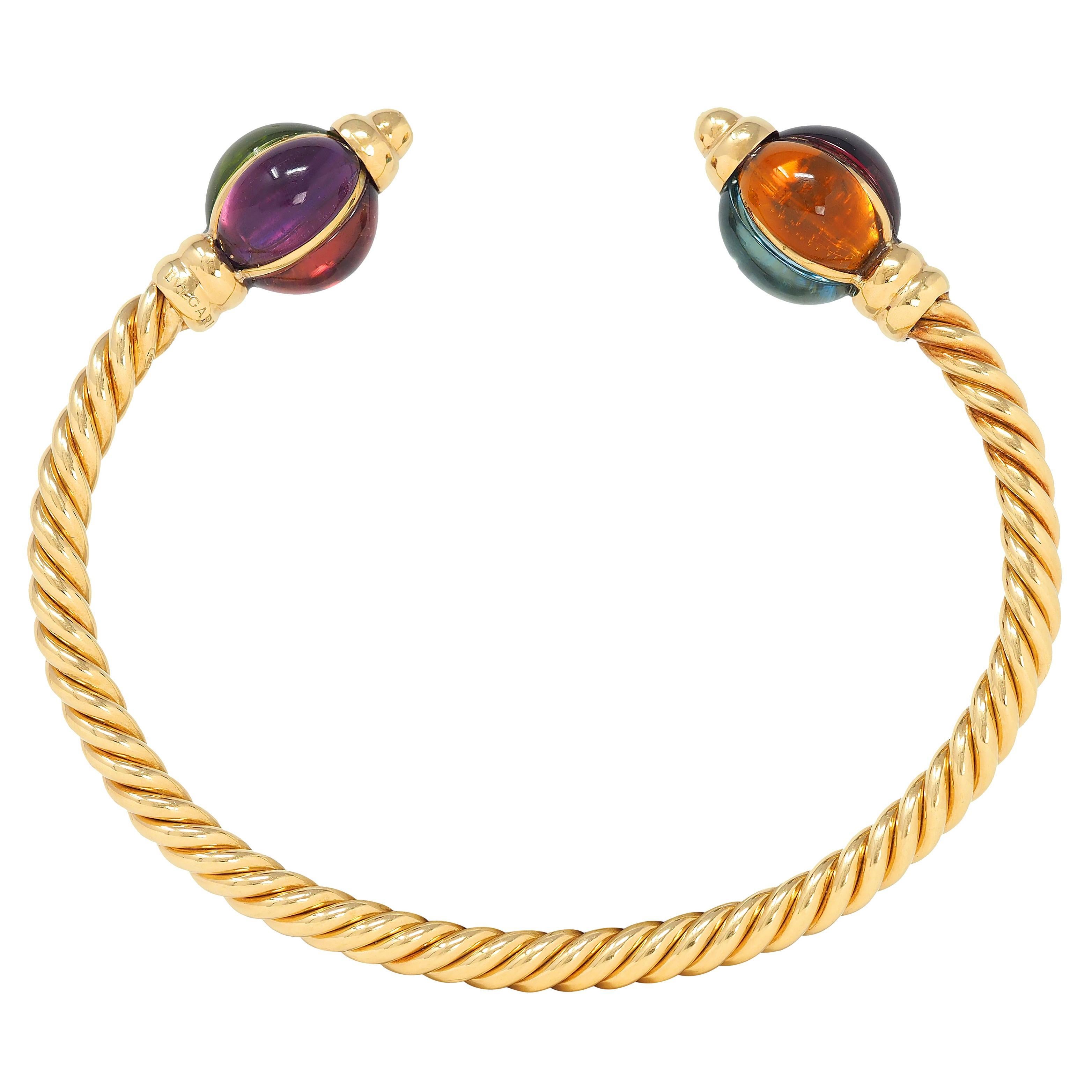 Bracelet manchette en or jaune 18 carats Bulgari des années 1980 avec plusieurs pierres précieuses et cordes torsadées Pour femmes en vente