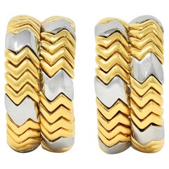 Bulgari 1990er Jahre Edelstahl 18 Karat Gold Vintage Spiga J-Hoop Ohrringe