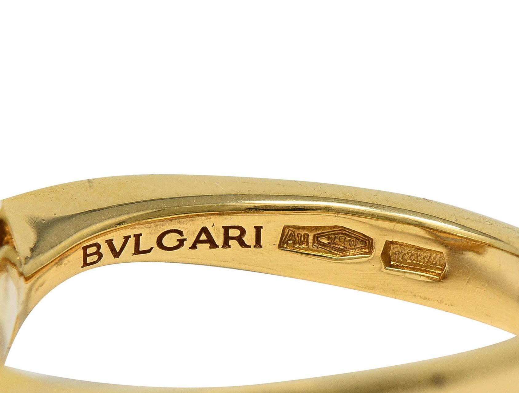Bulgari 2005 Gray Moonstone Cabochon 18 Karat Yellow Gold Vintage Ring For Sale 5