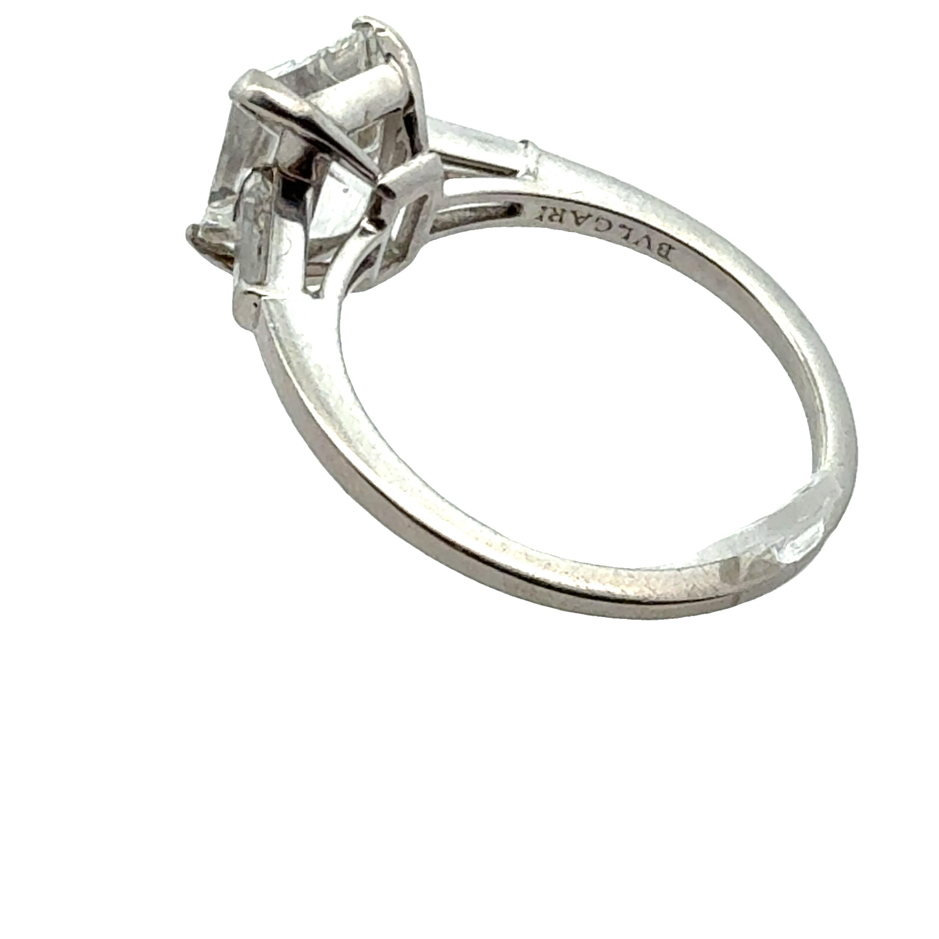 Bulgari 2.01 F Vs2 Emerald Cut 'Diamond Paltinum Bague Neuf - En vente à Milano, IT