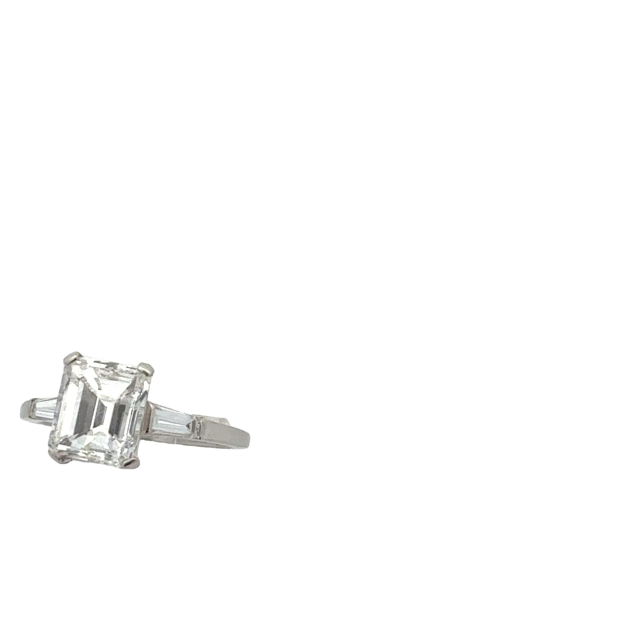 Bulgari 2.01 F Vs2 Emerald Cut 'Diamond Paltinum Bague Unisexe en vente