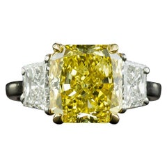 Bulgari 3.78 Carat Fancy Vivid Yellow Radiant-Cut Diamond Ring