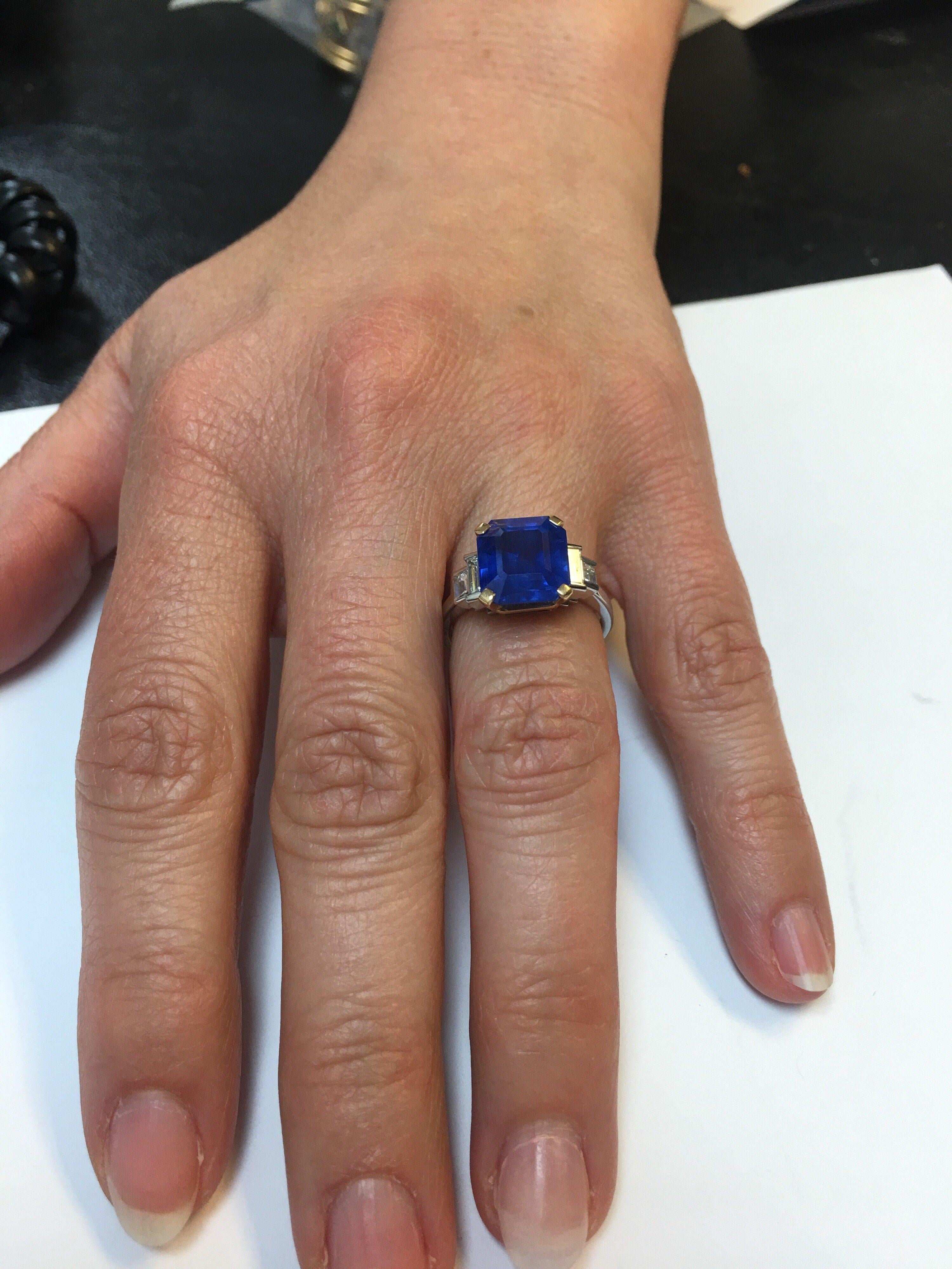 Women's Bulgari 6.54 Carat Natural Sapphire Diamond Ring