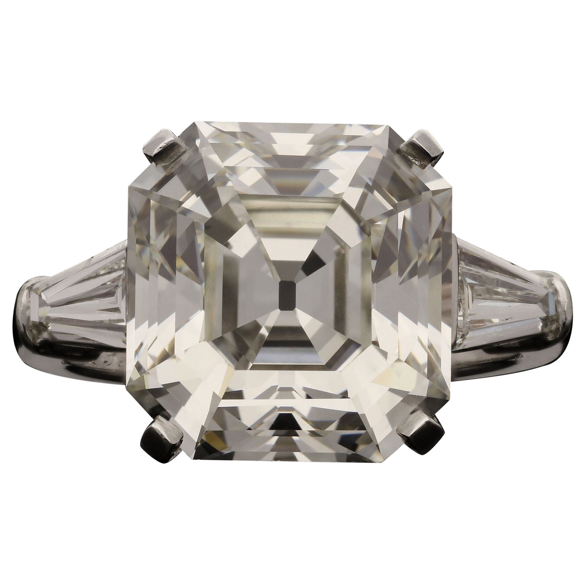 Bulgari 8,38 Karat Asscher-Schliff Diamantring, spitz zulaufende Baguette-Schulter in Platin