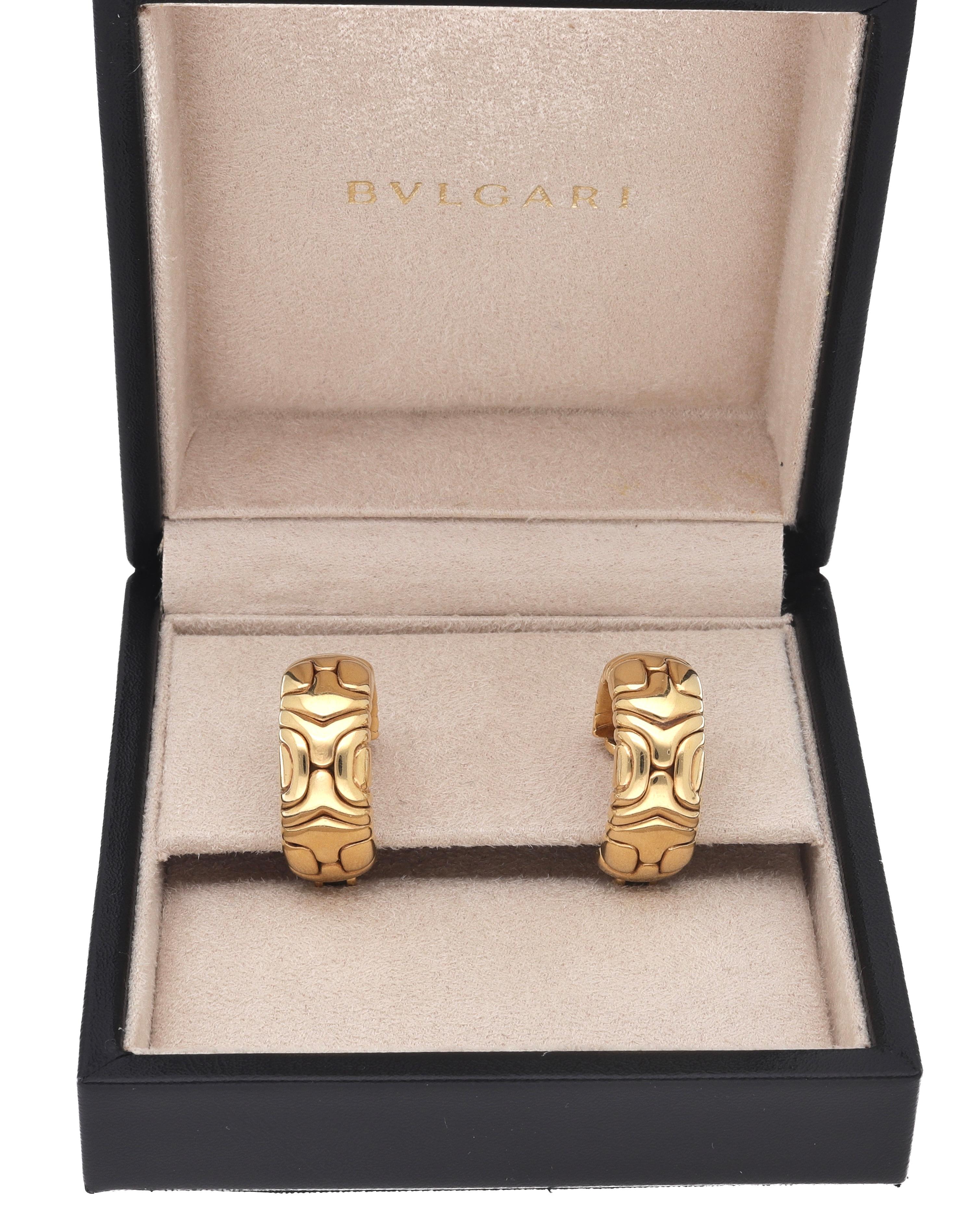 Bulgari Beehive 18 kt. Yellow Gold Hoop Earrings In Excellent Condition For Sale In Rome, IT