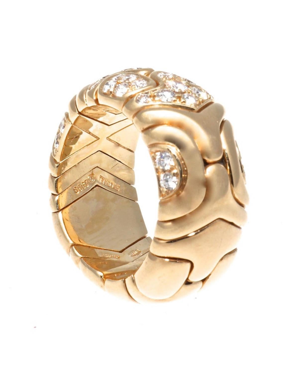 Bulgari Alveare Diamond Gold Band Ring In Excellent Condition In Napoli, Italy