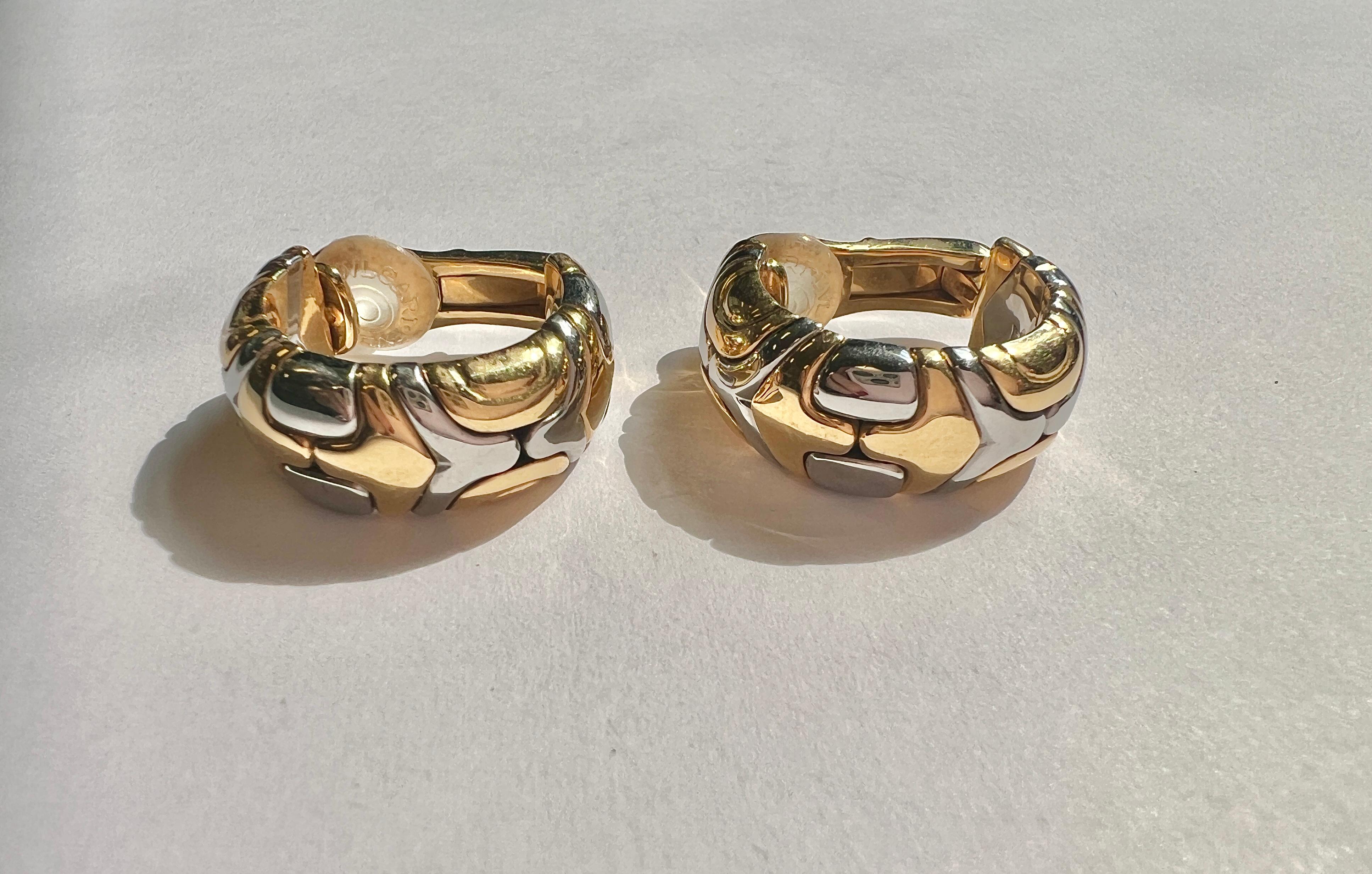 Bulgari Orecchini a cerchio in oro e acciaio Alveare in vendita 5