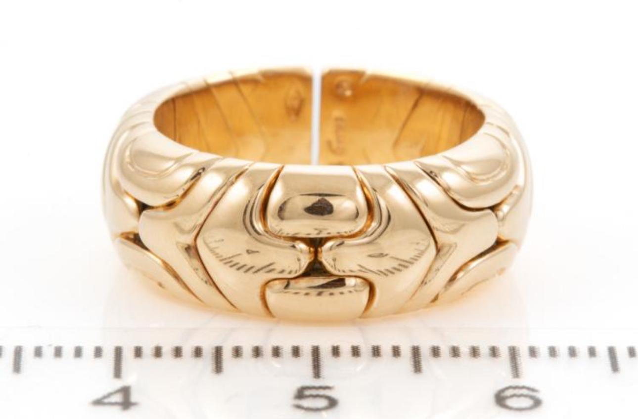 Bulgari Alveare Gold Band Ring In Excellent Condition In Napoli, NA