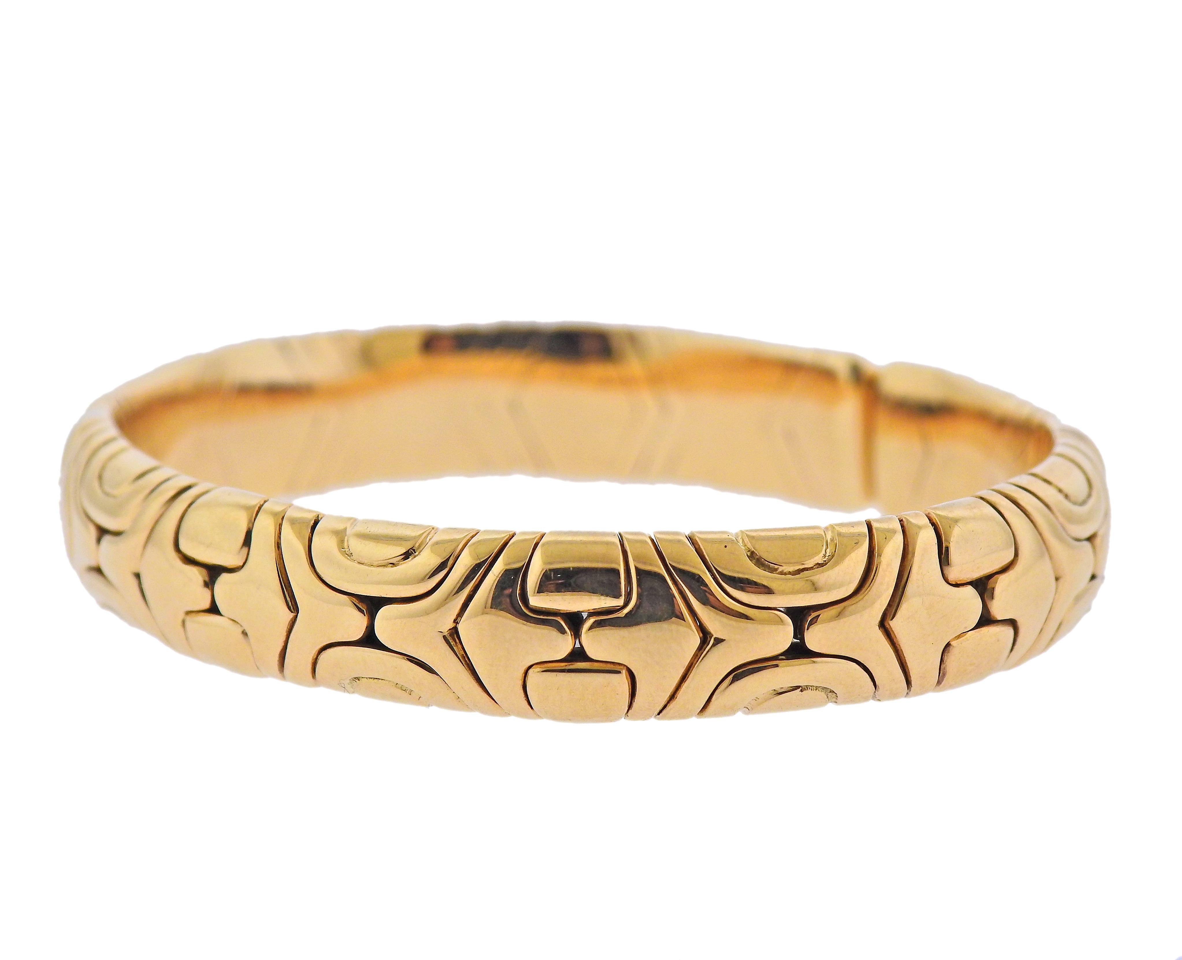 18k gold Alveare bracelet by Bvlgari. Will cit up to 7