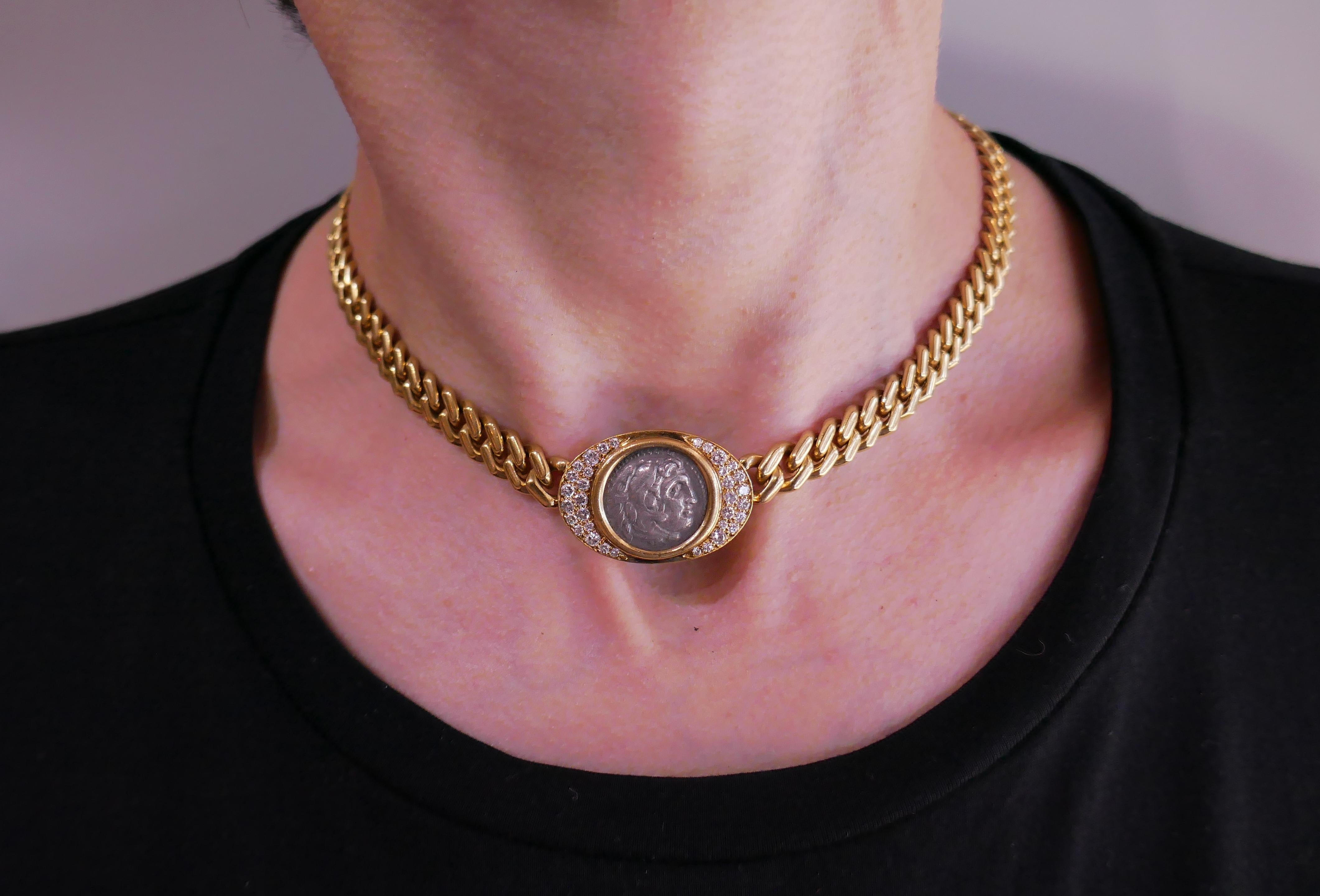 Signature Bulgari coin necklace from Monete Collection. Bold, elegant and wearable, the necklace is a great addition to your jewelry collection.
The necklace is made of 18 karat yellow gold and features an ancient Roman coin dated 336-323 A.C.
