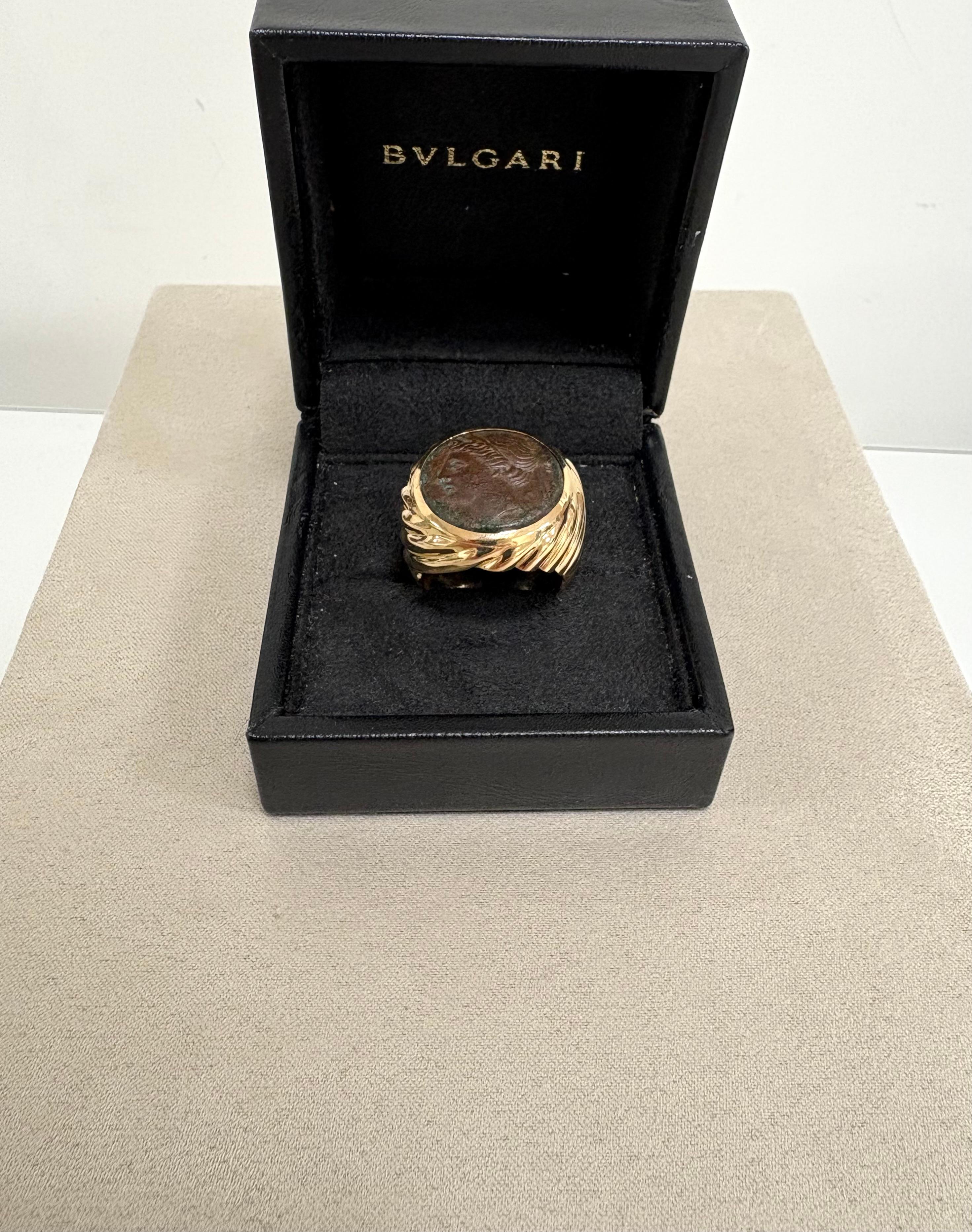 Bulgari Anello Moneta Oro Giallo 18 kt. in vendita 2