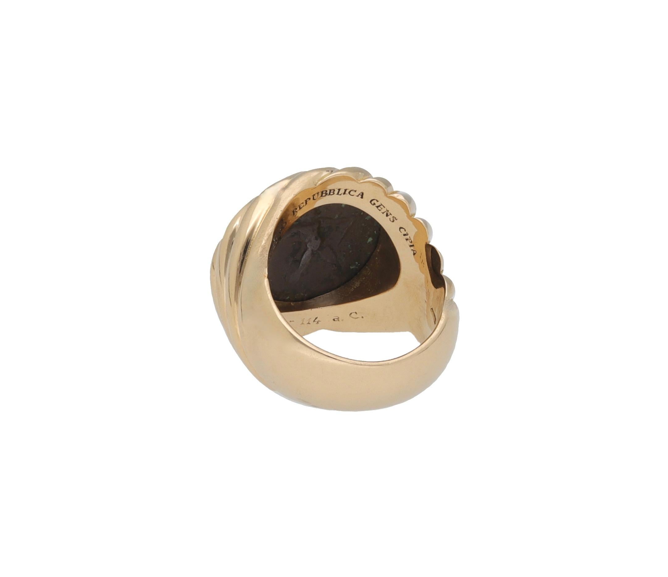 Bulgari Anello Moneta Oro Giallo 18 kt. in vendita 3