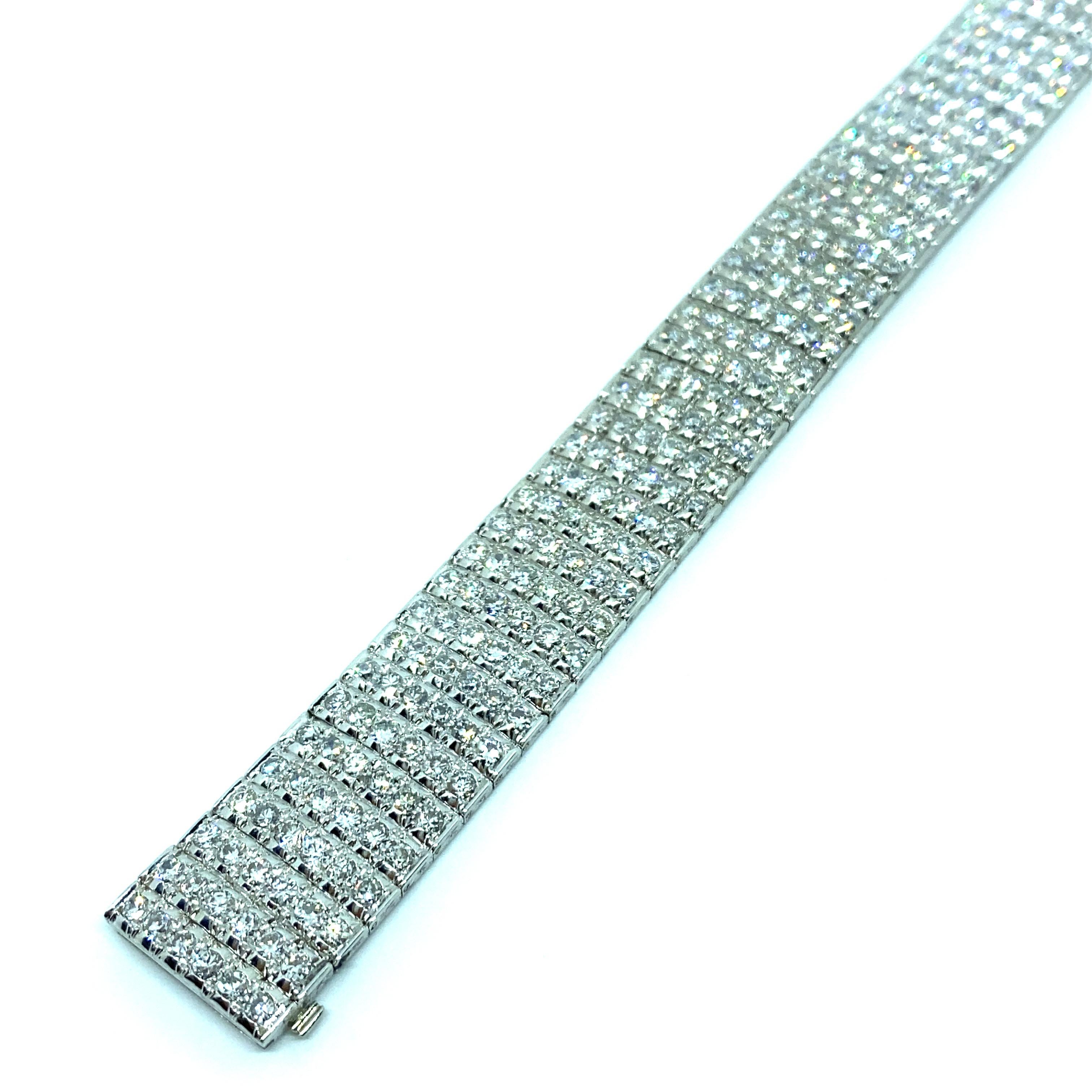 Bulgari Art Deco 30 Carat Diamond Engraved Platinum Tennis Bracelet 9
