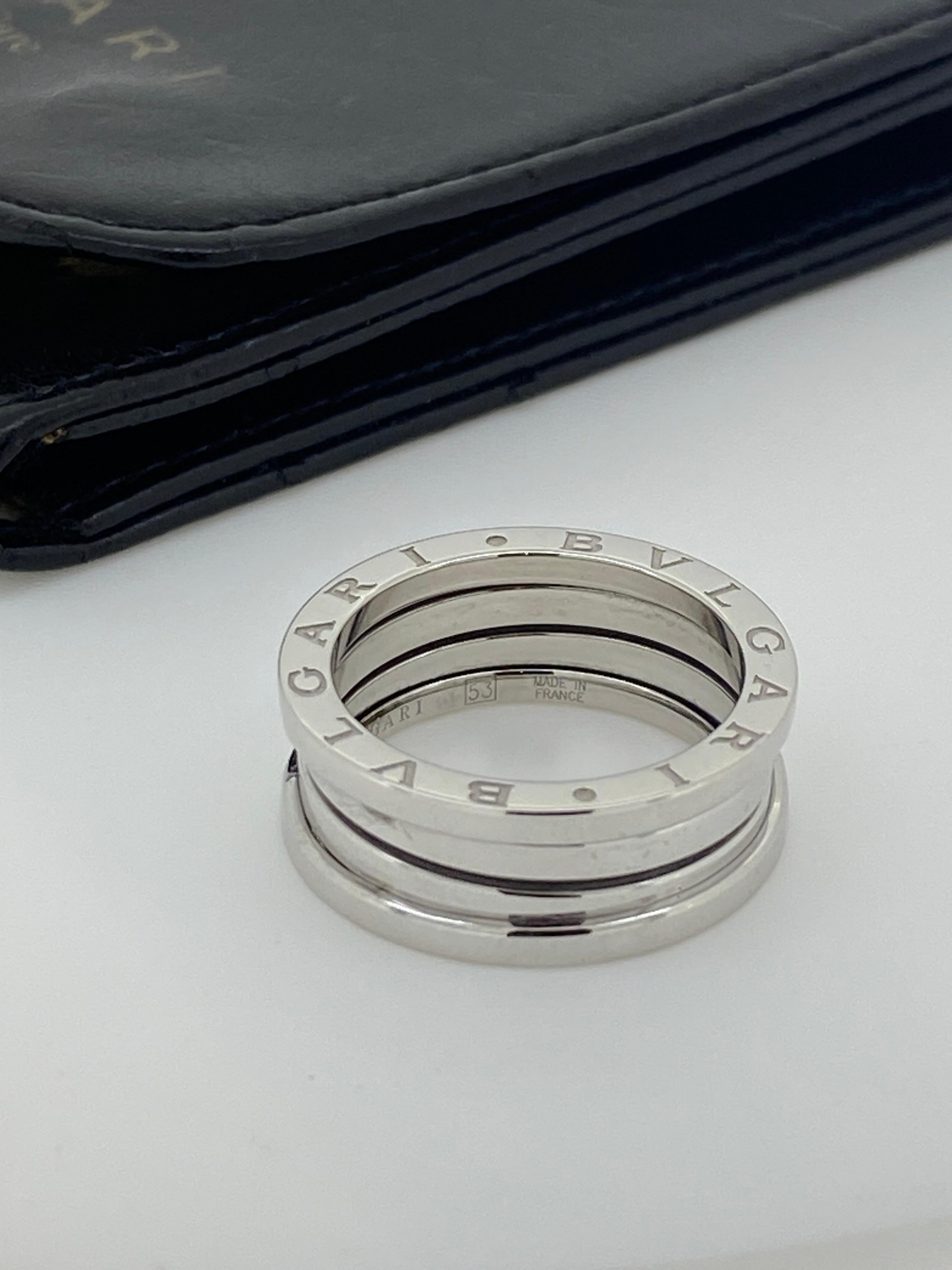 Bulgari B-Zero 1 18K 750 White Gold 8.5mm Band / Ring, size 53. In Excellent Condition For Sale In MELBOURNE, AU