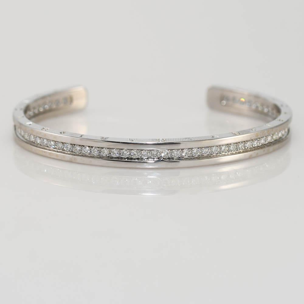 Taille ronde Bulgari B Zero Bracelet jonc en or blanc 18 carats avec diamants 1,51TDW en vente