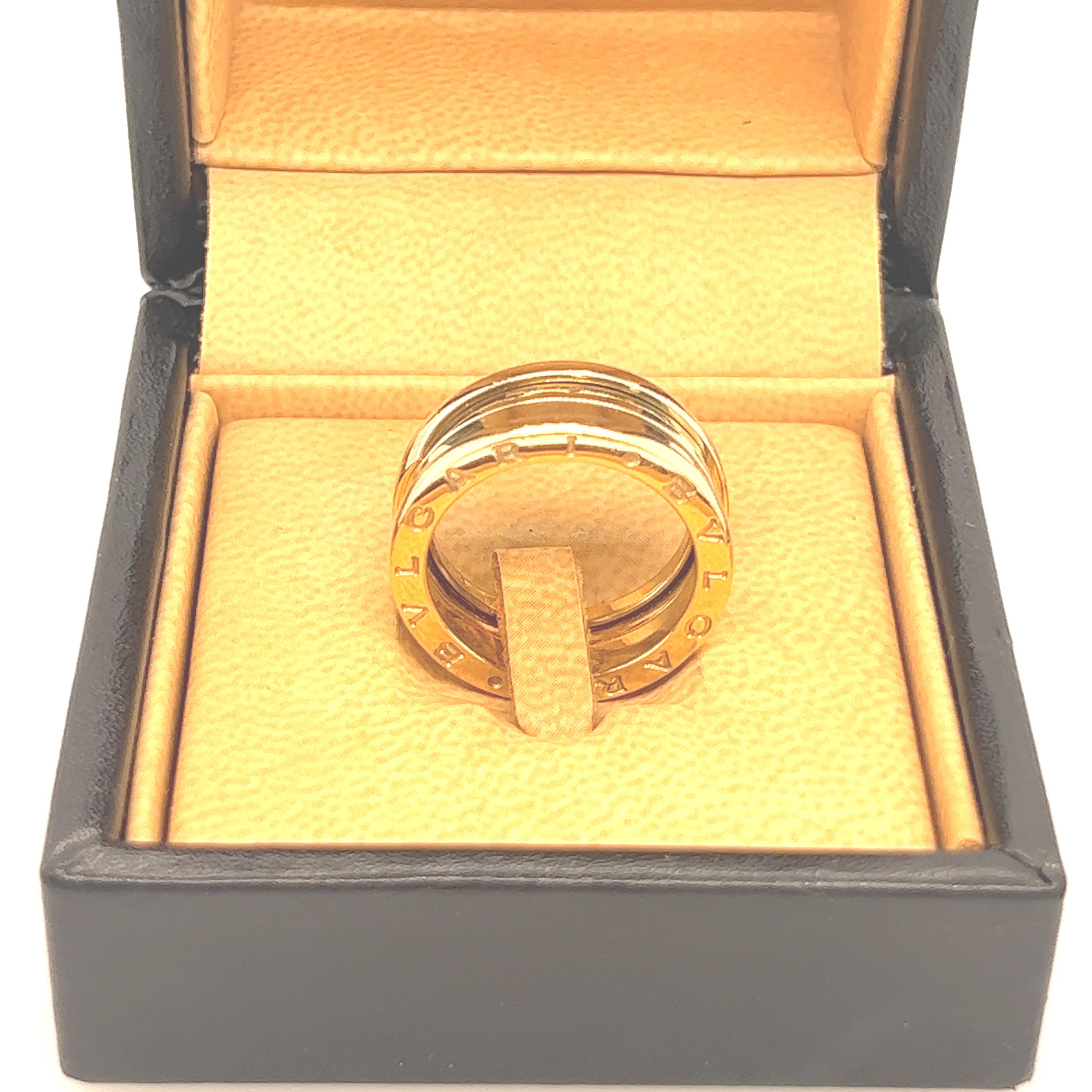 Beautiful Pre-owned Bulgari B-Zero ring, rose gold, and ode to Italian architecture, taking inspiration from the famous Colosseum. A Classic and elegant ring suitable for daily wear.

The purity of its distinctive spiral design, is a metaphor for