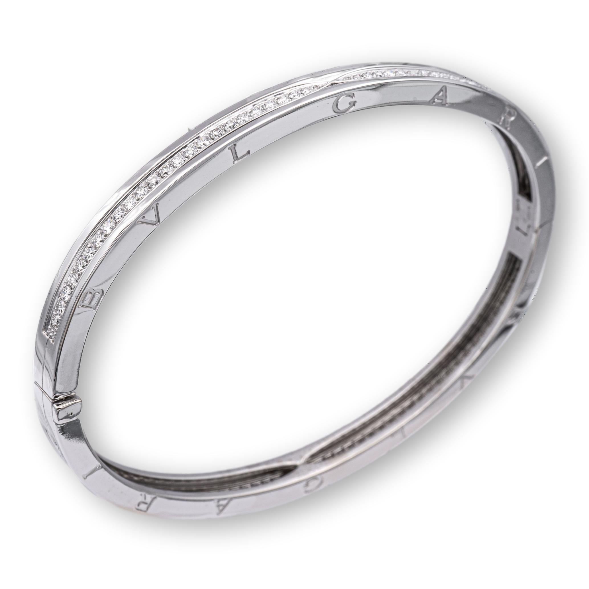 Bulgari B-Zero1 18K Weißgold Armreif mit rundem Pavé-Diamant in Großformat (Rundschliff)