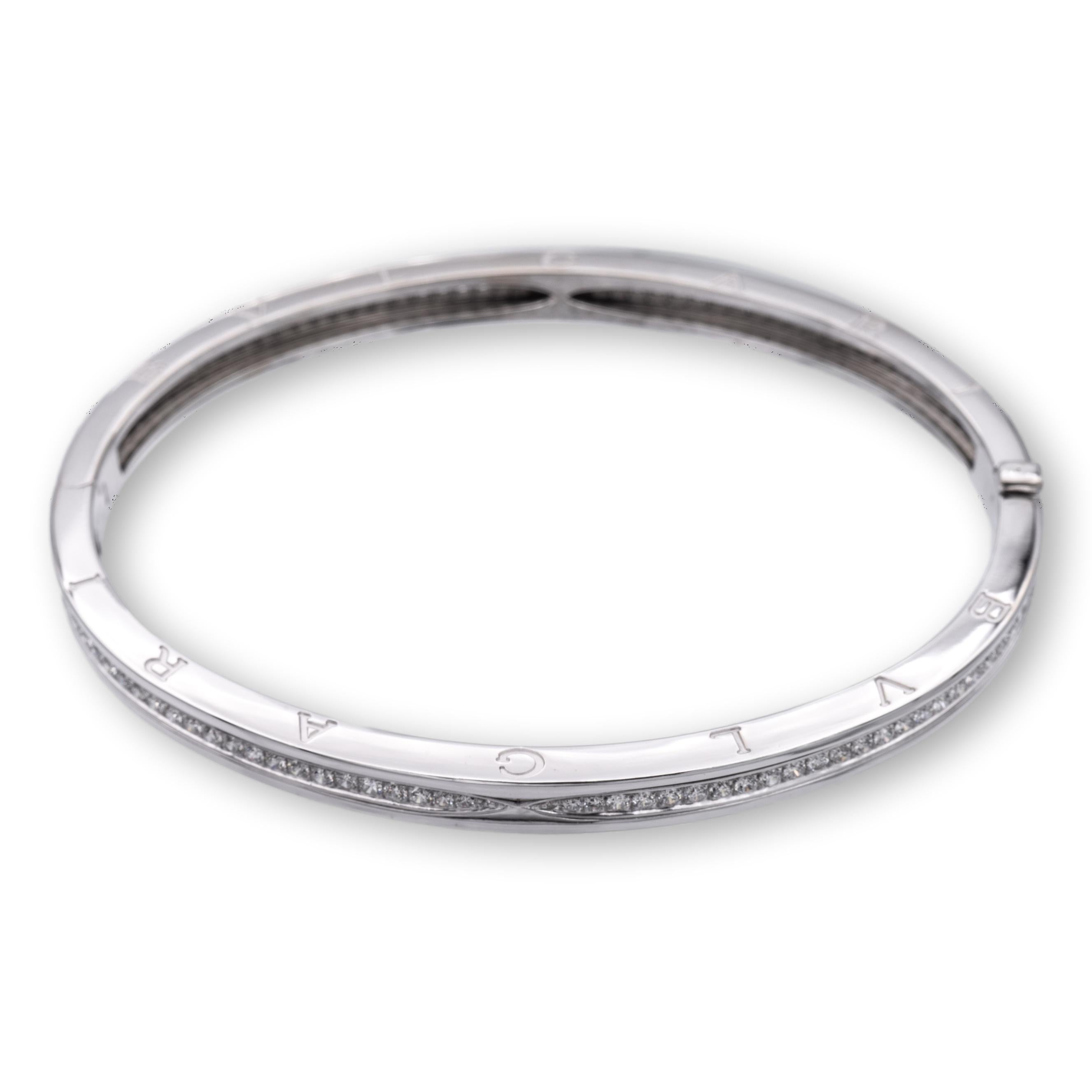 Bulgari B-Zero1 18K Weißgold Armreif mit rundem Pavé-Diamant in Großformat für Damen oder Herren