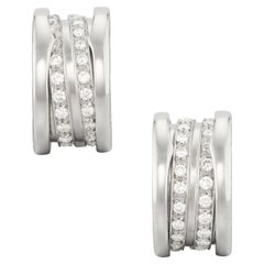 Orecchini a cerchio con diamanti Bulgari B Zero1 in oro bianco 18 carati