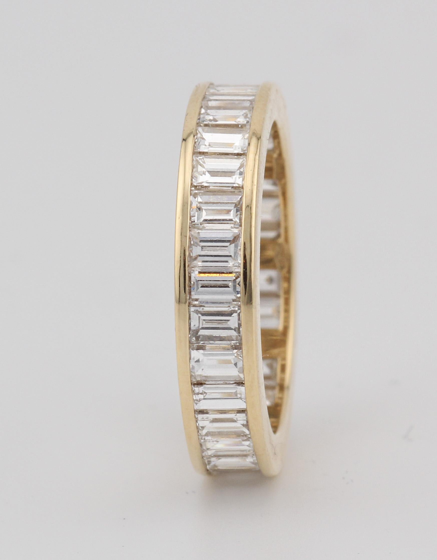 Bulgari Eternity-Ring, Baguette-Diamant 18K Gelbgold, Größe 6 im Angebot 1
