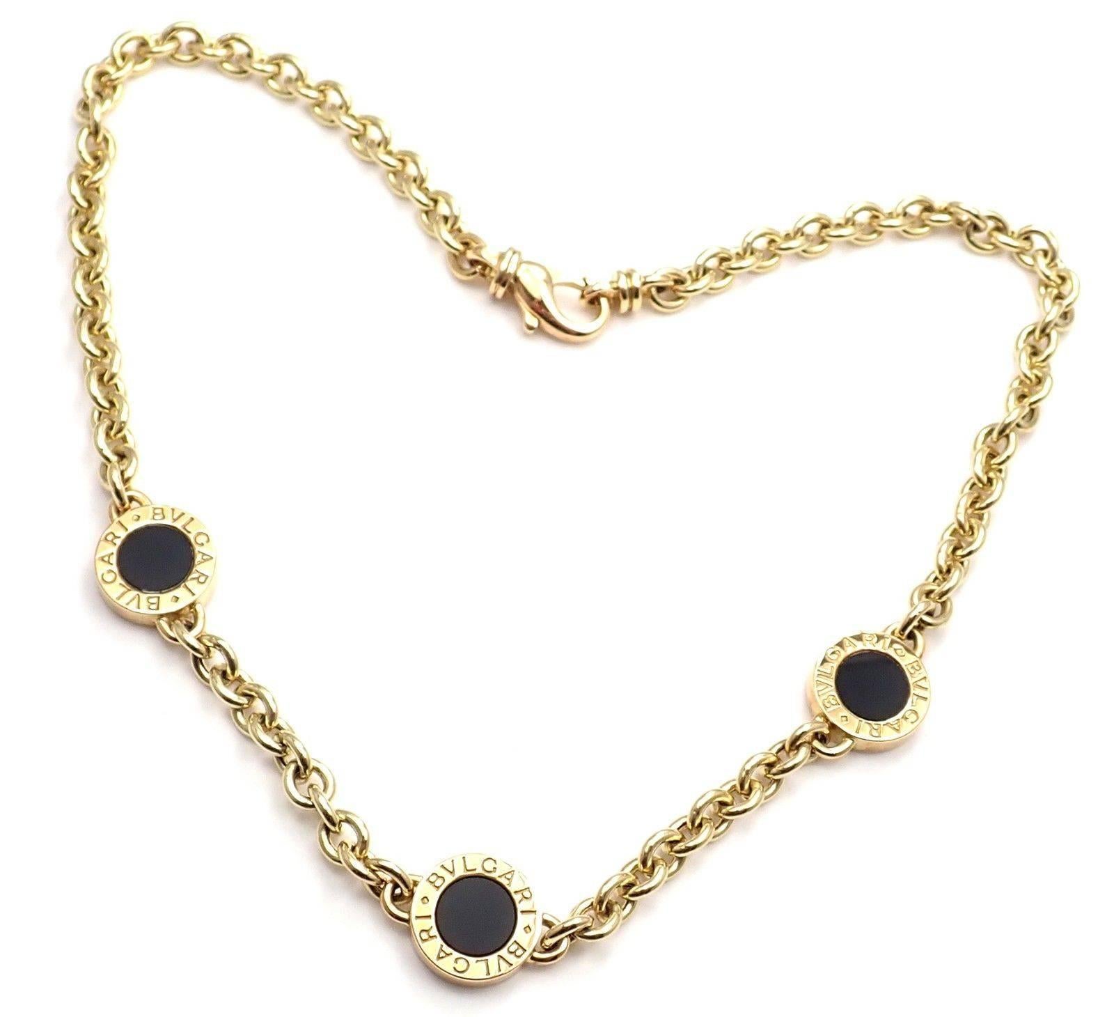 18k Yellow Gold Three Onyx Pendants Link Necklace by Bulgari.  
With 3 round black onyx stones 8mm each.
Details: 
Weight: 31.6 grams
Length: 15.5