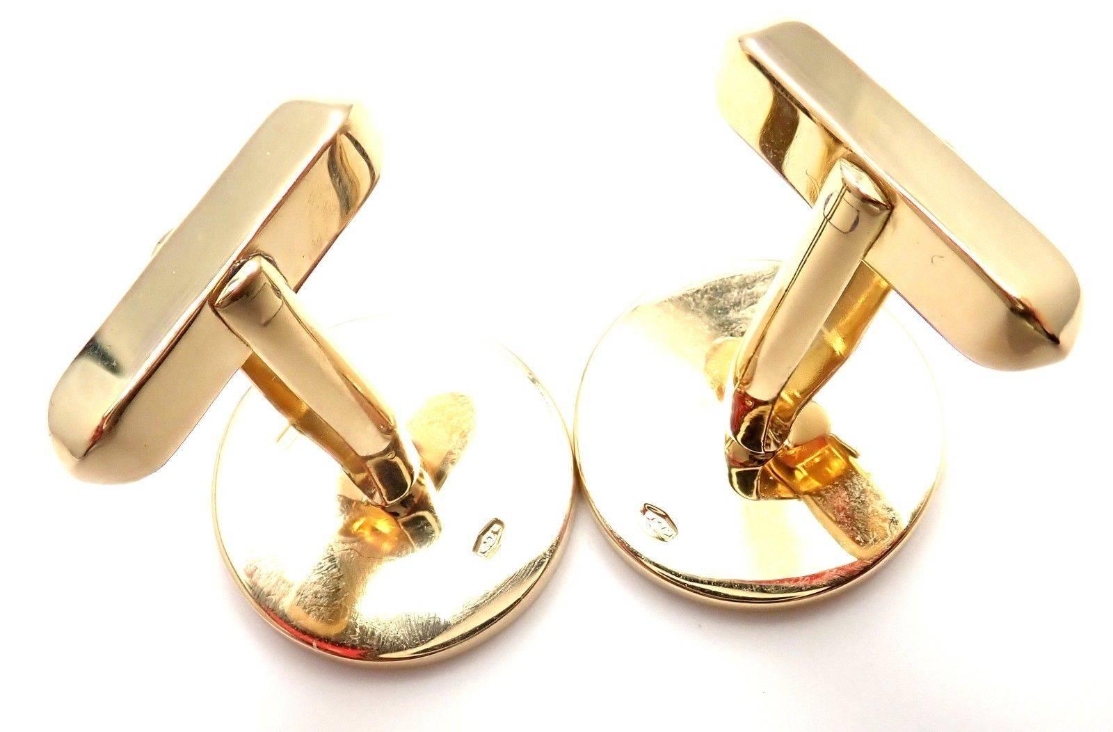 Bulgari Black Onyx Yellow Gold Cufflinks In New Condition For Sale In Holland, PA