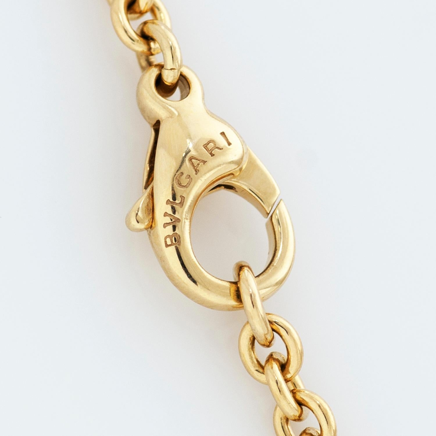 Verstellbare Länge rundes Motiv-Halskette in 18k Gelbgold von Bulgari Damen im Angebot
