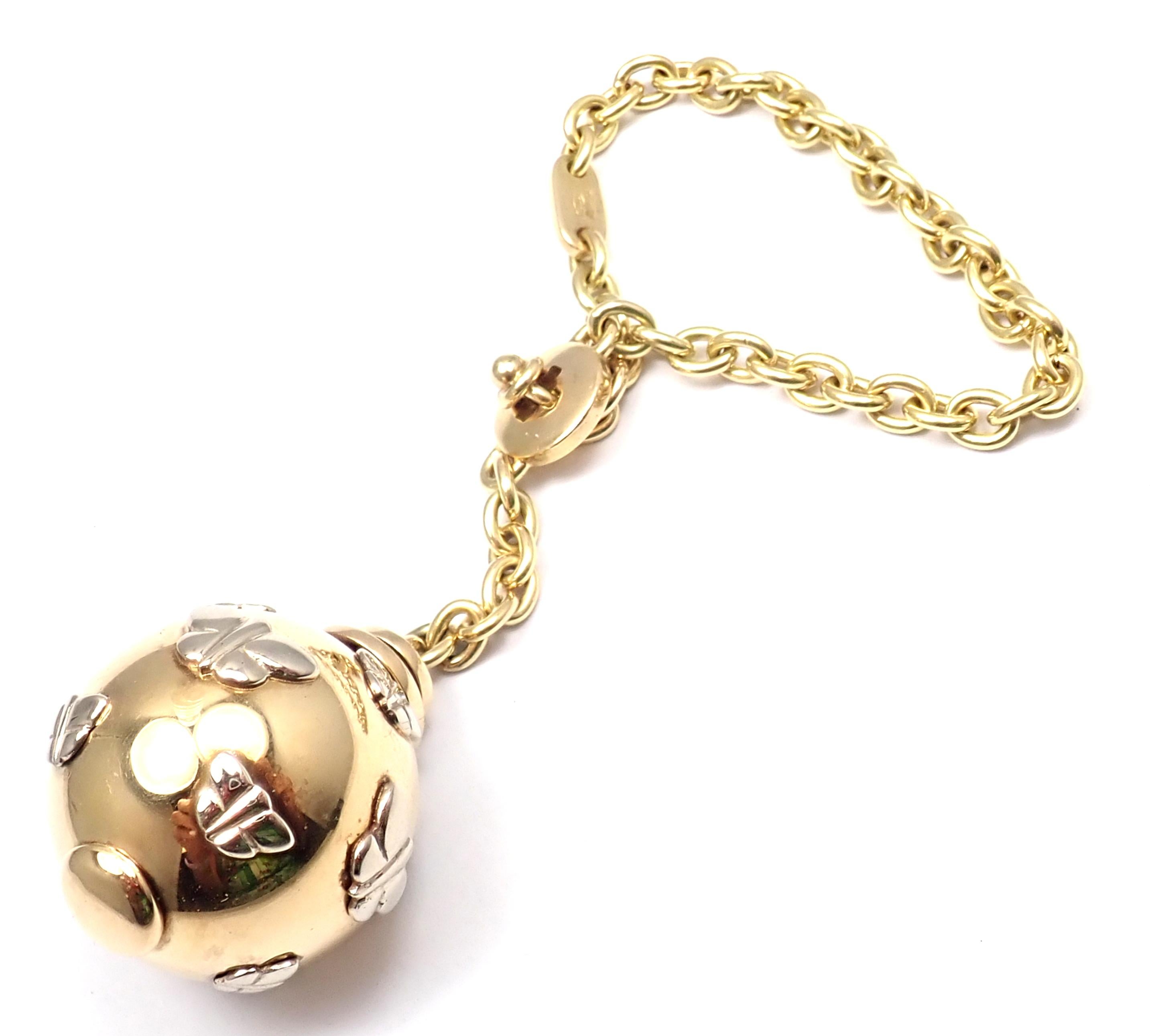 Bulgari Butterfly Globe Yellow and White Gold Keychain For Sale 4