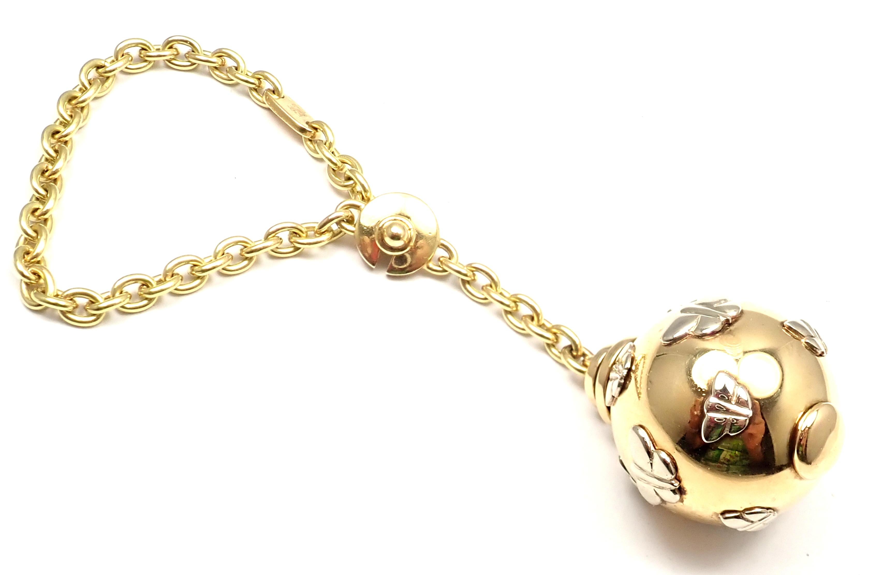 Bulgari Butterfly Globe Yellow and White Gold Keychain In Excellent Condition For Sale In Holland, PA