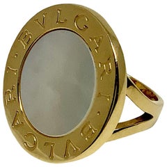 Bulgari Bvlgari 18 Kt Gold Mother-of-Pearl Split Shank Ring