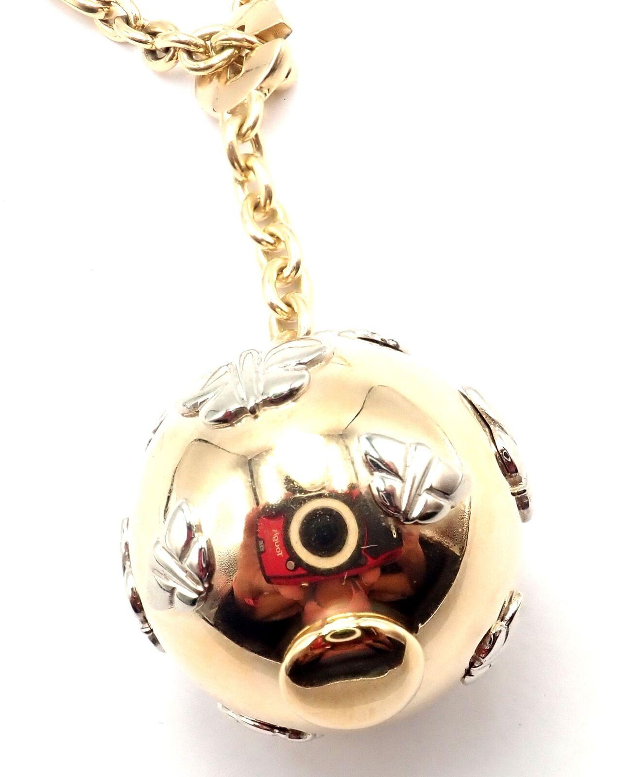 Bulgari Bvlgari, collier à maillons avec pendentif papillon globe en or jaune en vente 1