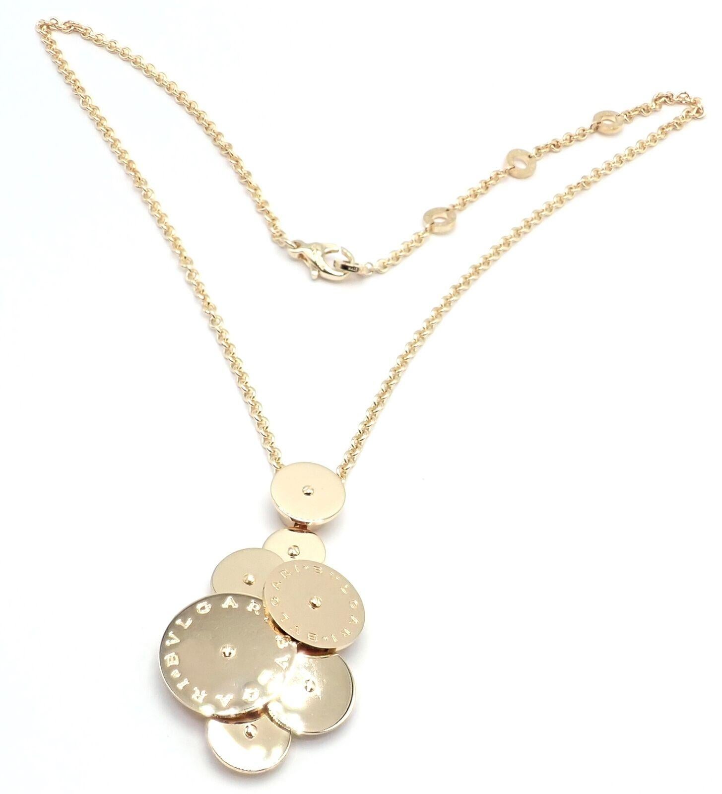 Bulgari Bvlgari Collier à maillons en or jaune avec large pendentif Cicladi Unisexe en vente