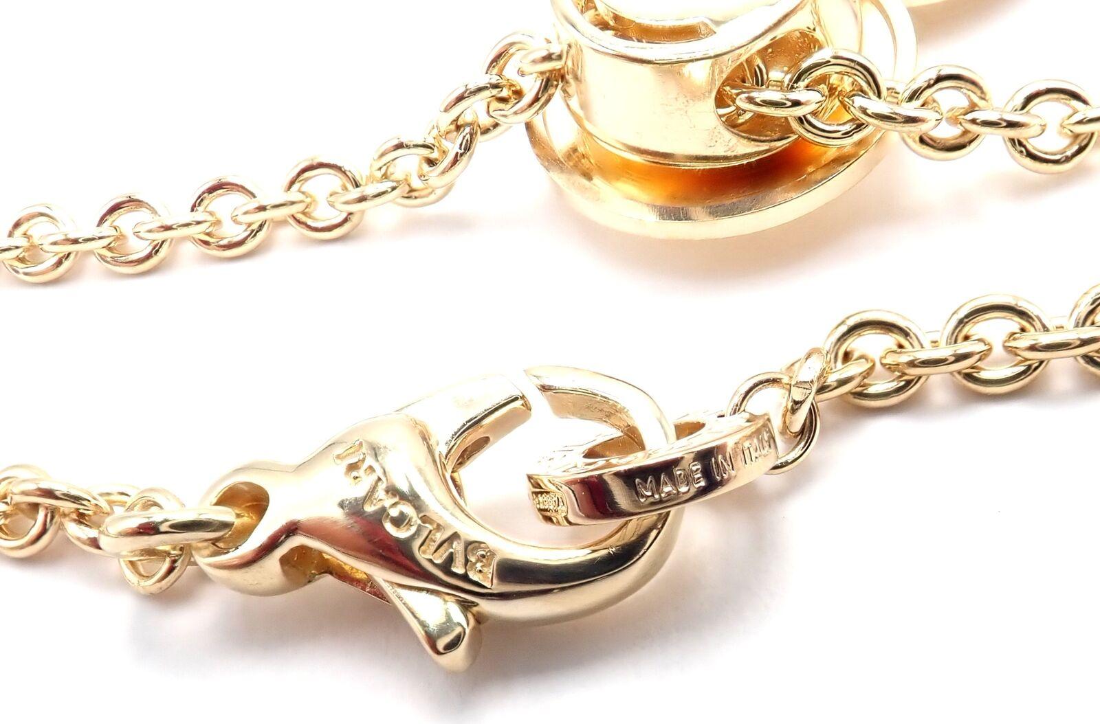 Bulgari Bvlgari Collier à maillons en or jaune avec large pendentif Cicladi en vente 3