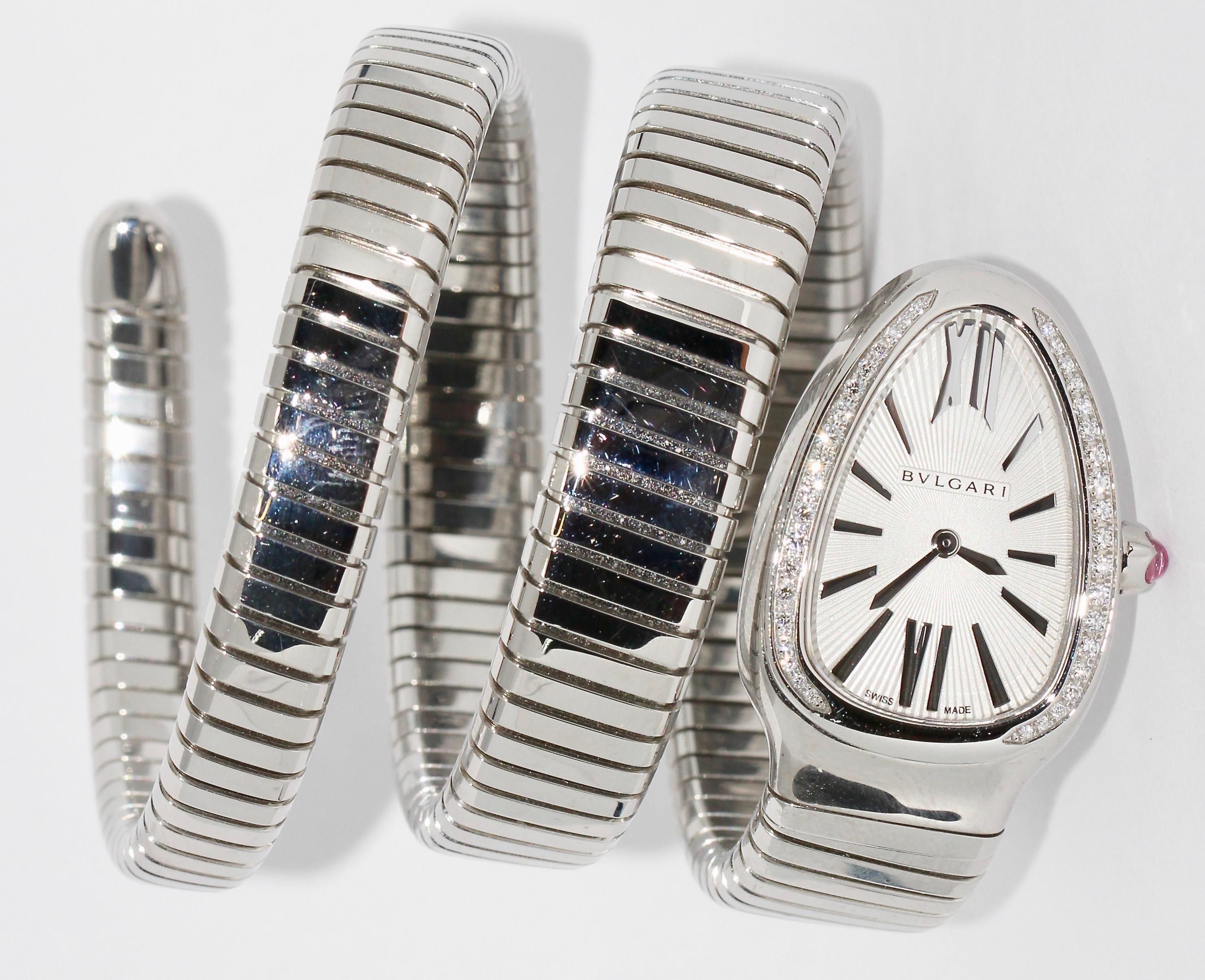 Bought in the Bulgari Boutique in KaDeWe Berlin.
Including OVP, papers and invoice copy.

Quartz movement.