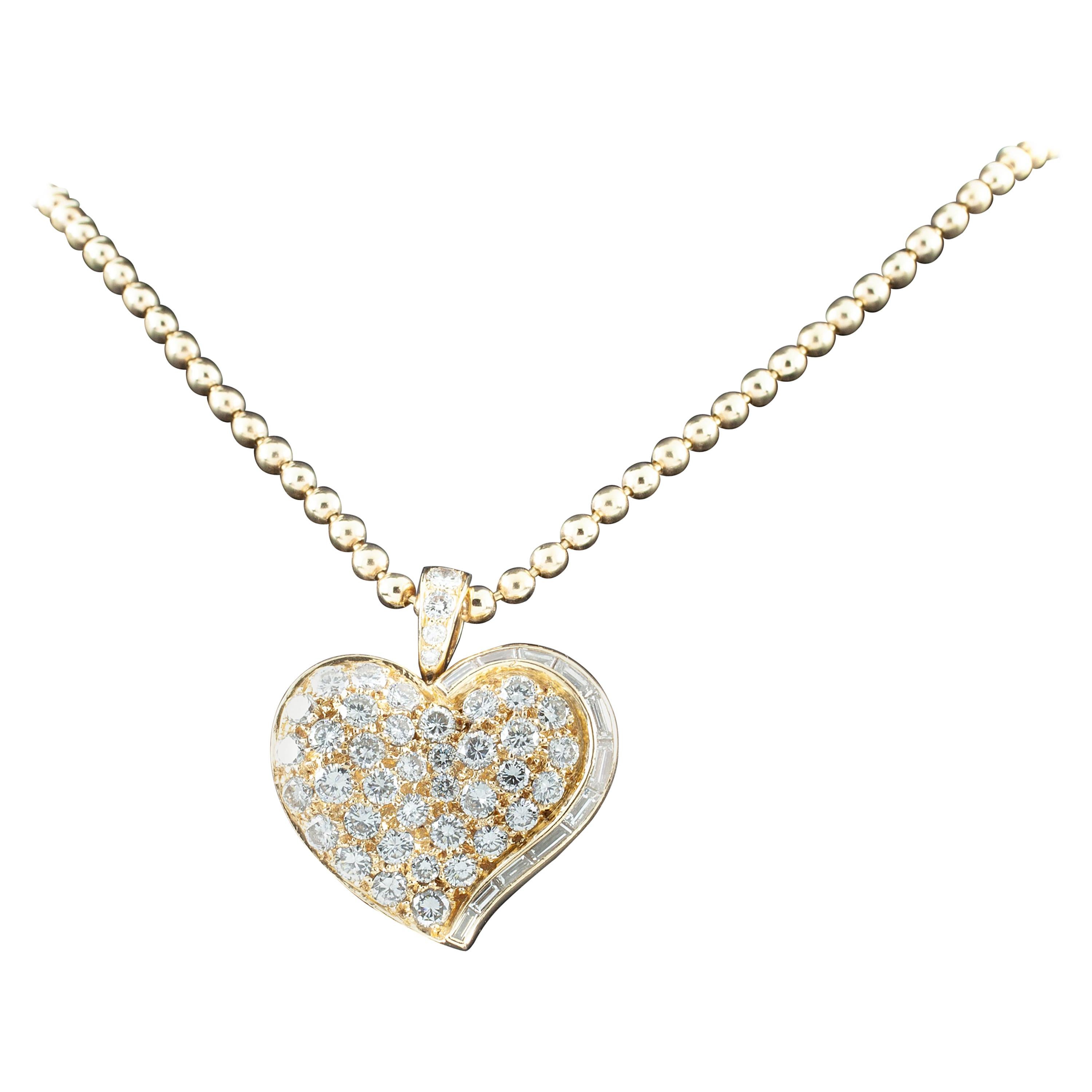 Bulgari Bvlgari Pendentif vintage en forme de cœur en or 18 carats et diamants avec chaîne boule