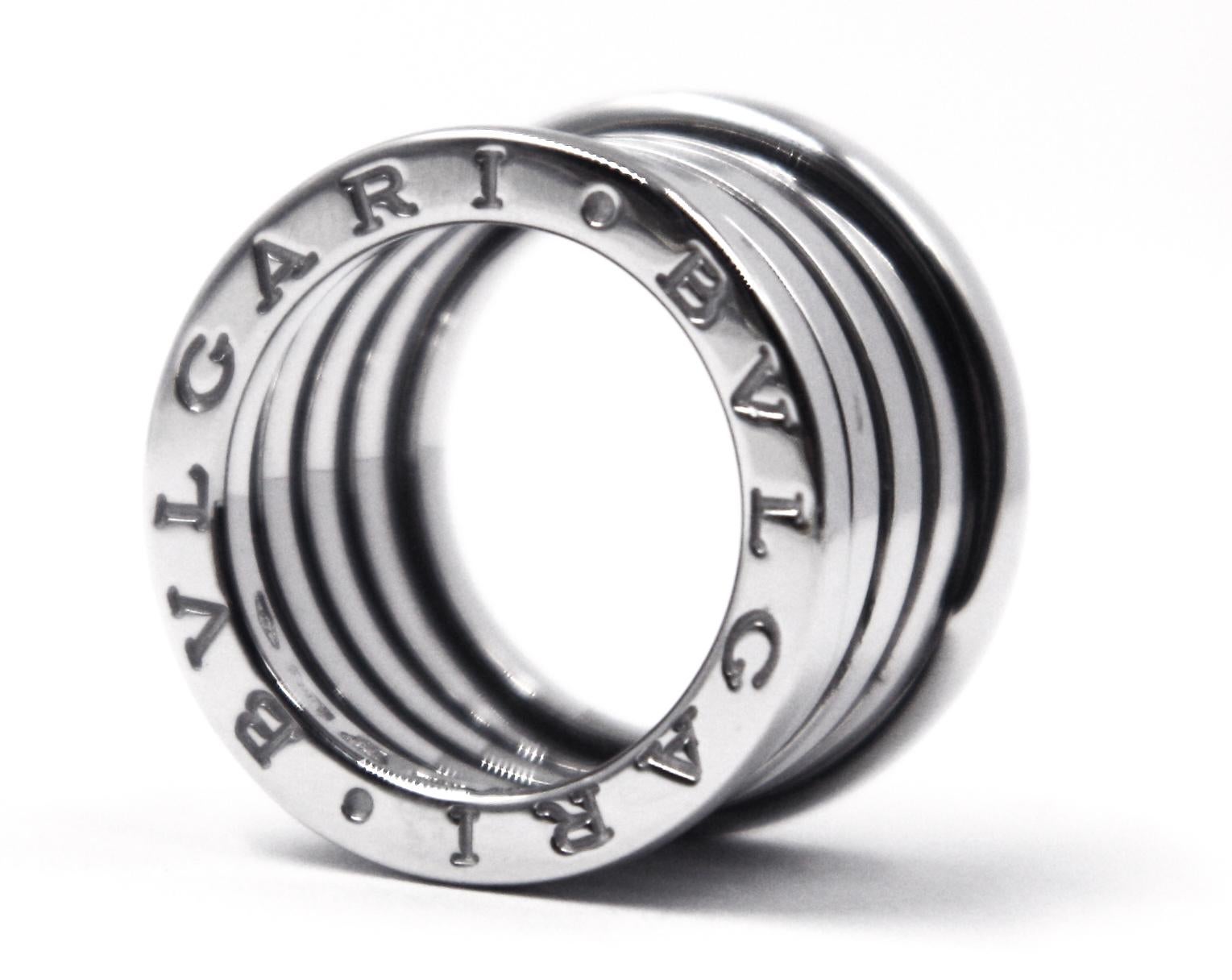 Bulgari B.Zero 1 18 Karat White Gold Five-Band Ring In Excellent Condition For Sale In New York, NY